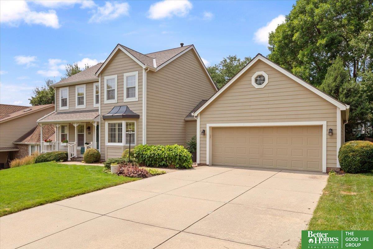 410 S 158 Circle