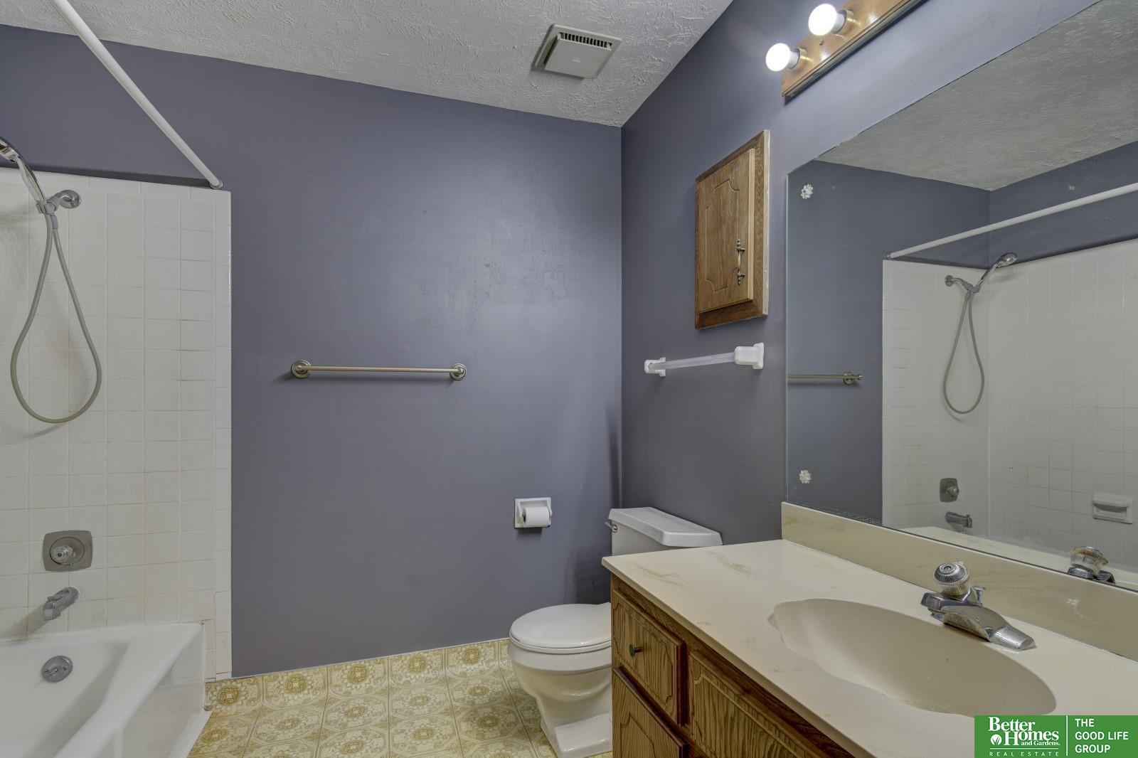 1411 Cherry Tree Lane