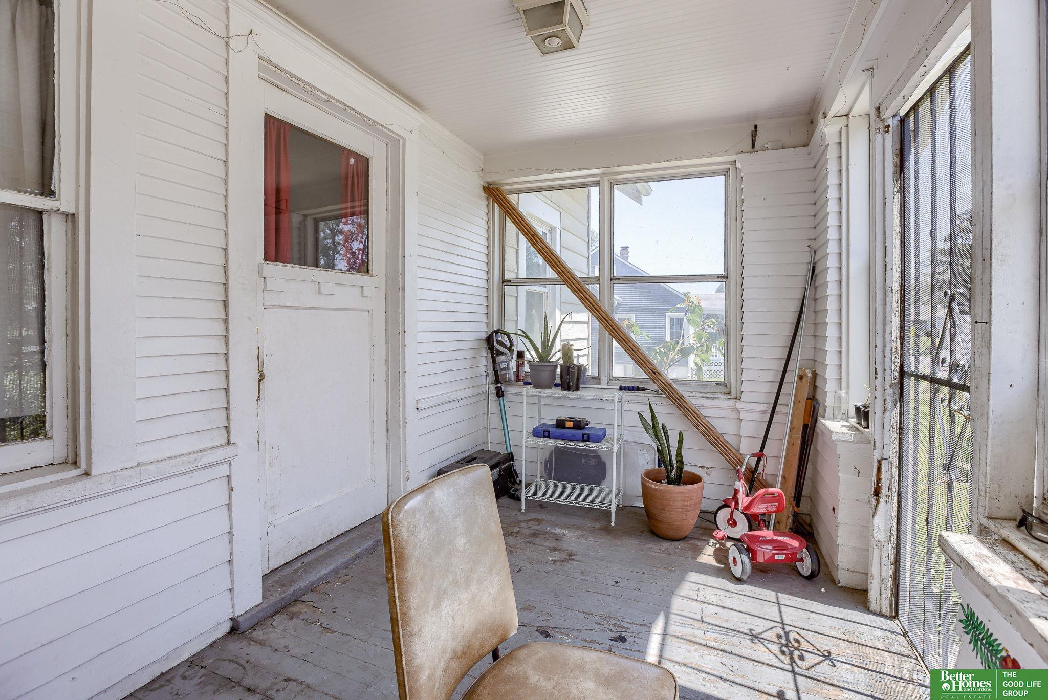 3820 Maple Street