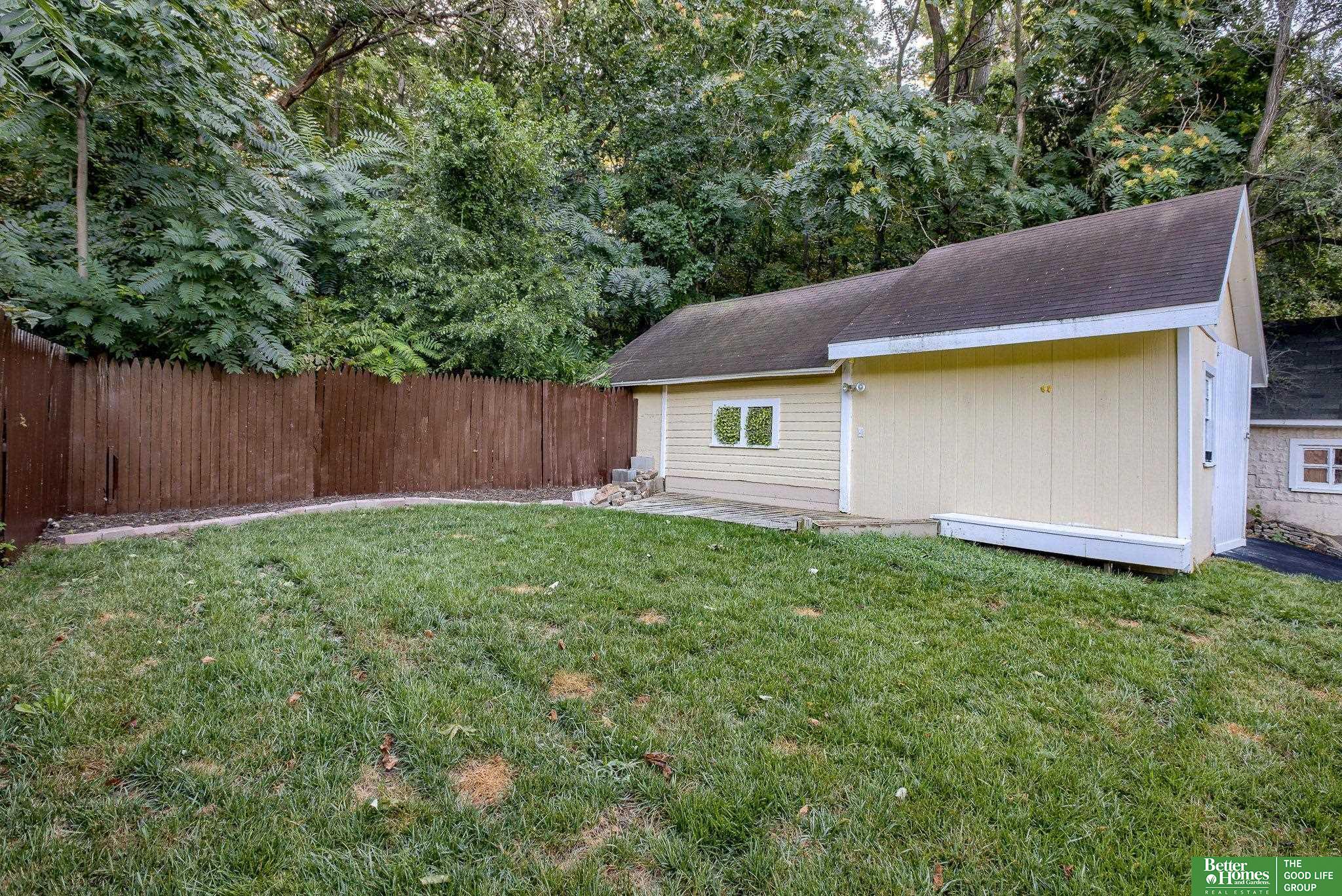 133 E Graham Avenue