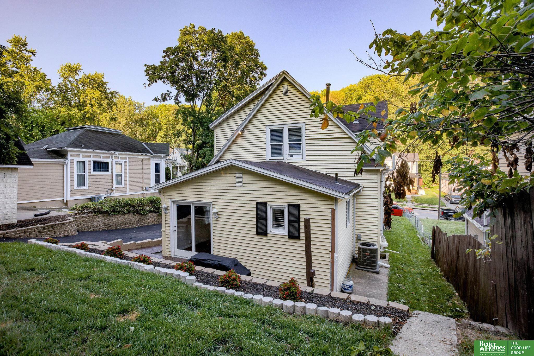 133 E Graham Avenue