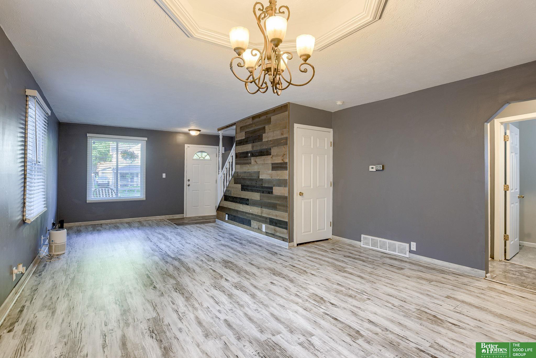 133 E Graham Avenue