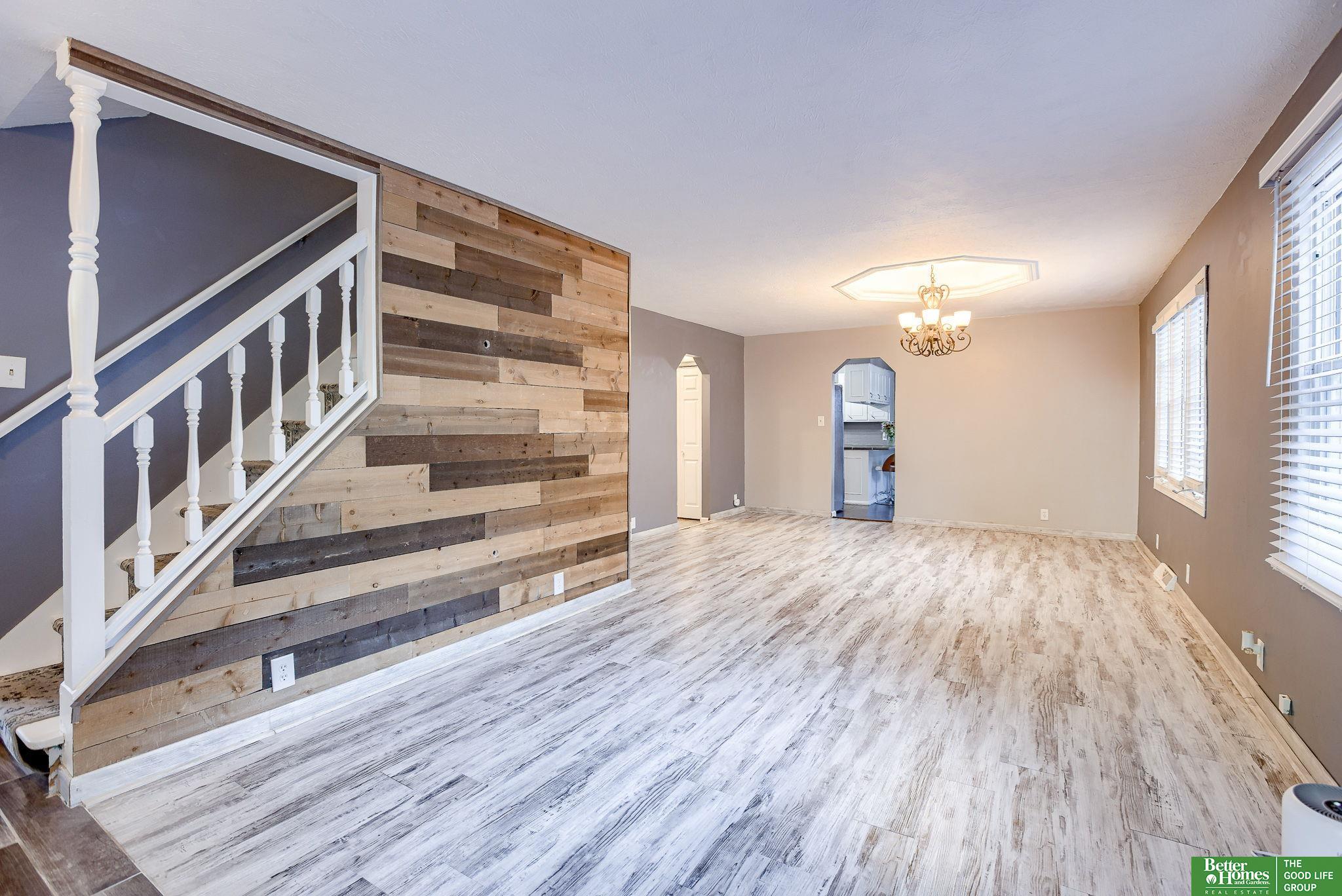 133 E Graham Avenue