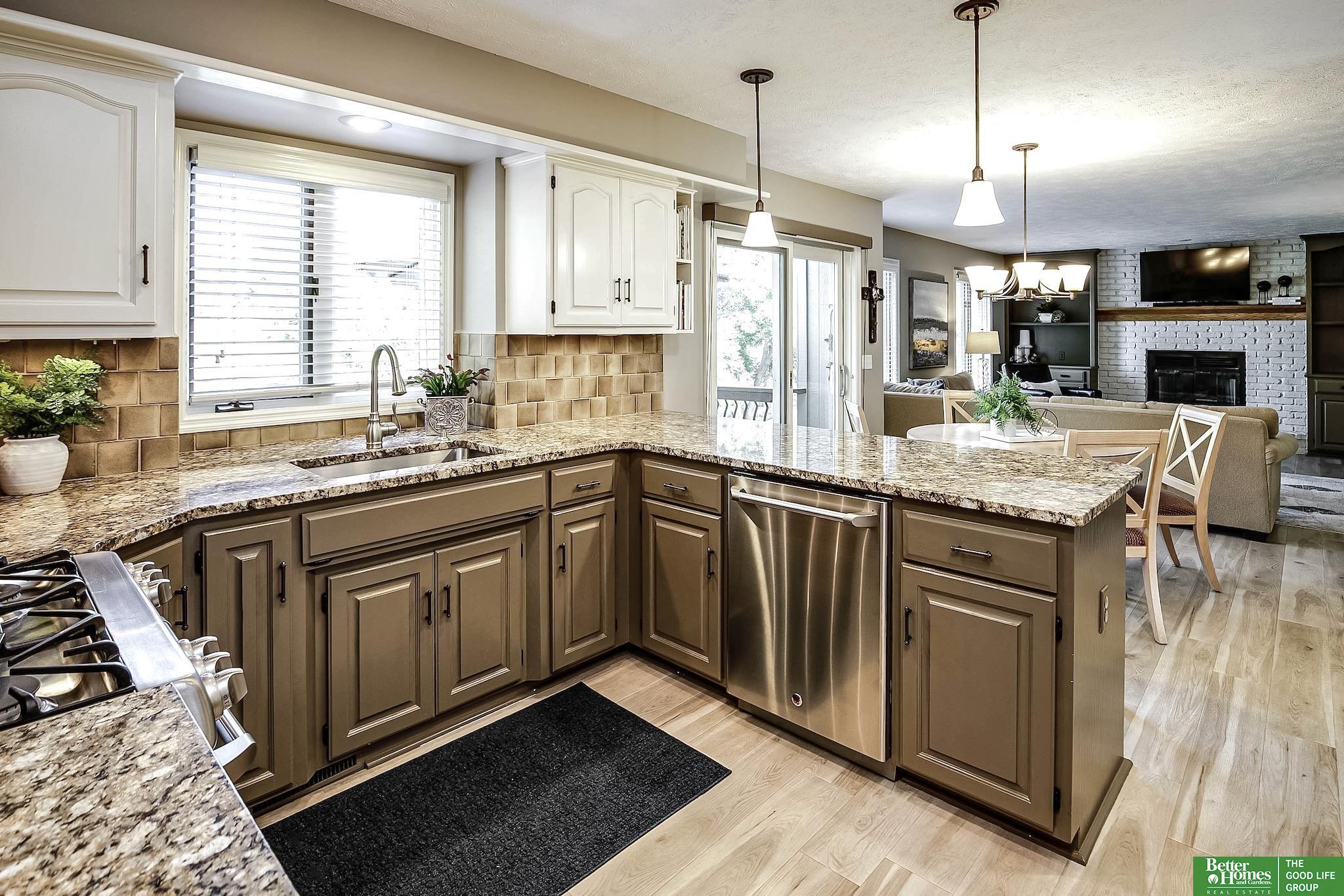 2422 N 154th Street