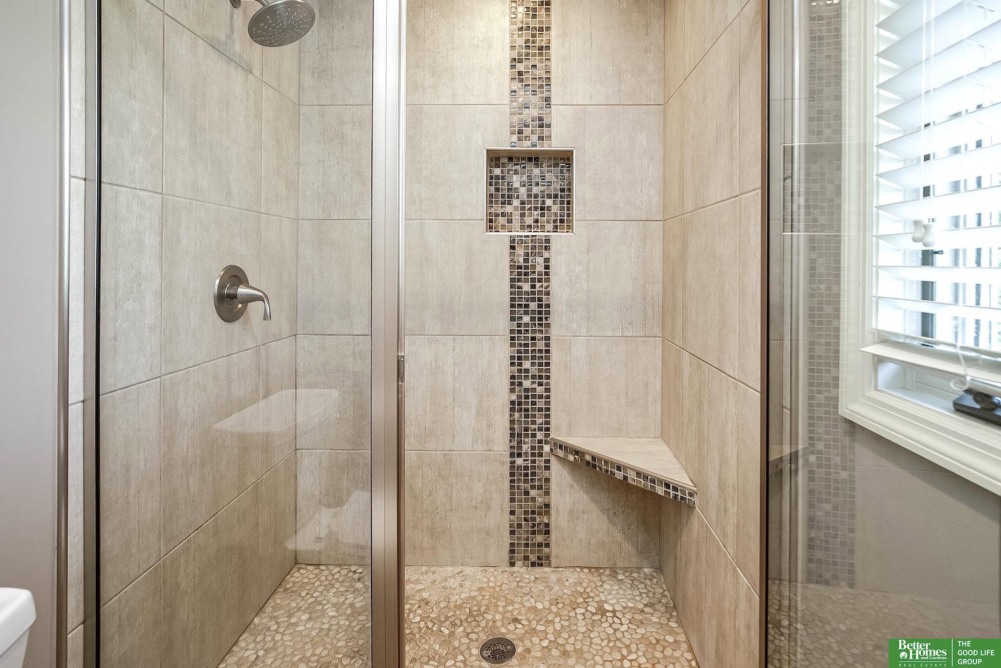 2422 N 154th Street