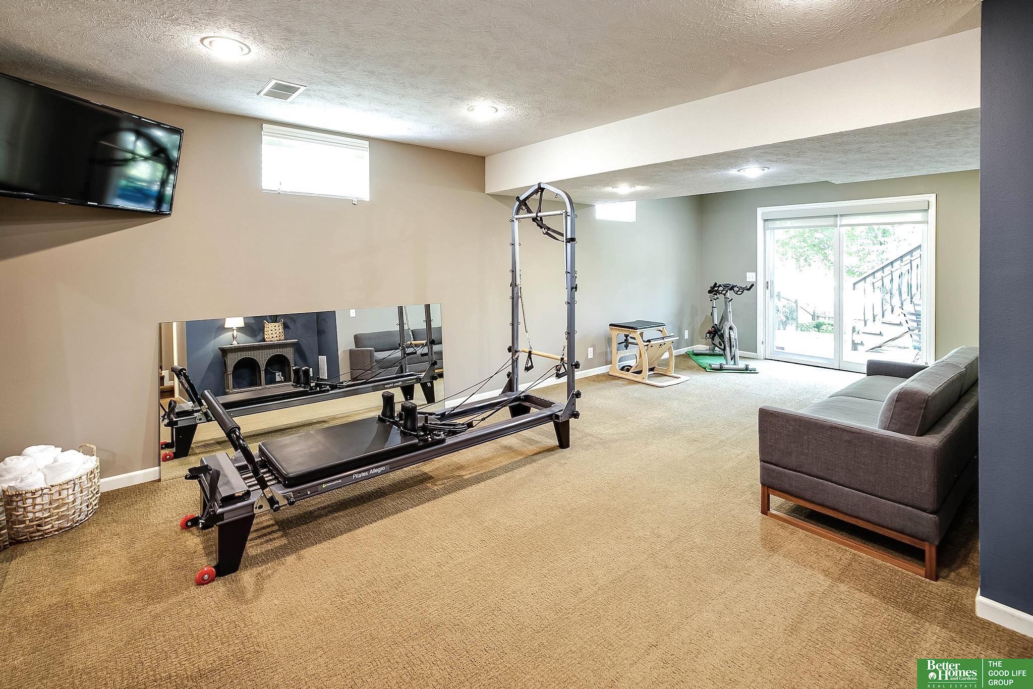 2422 N 154th Street