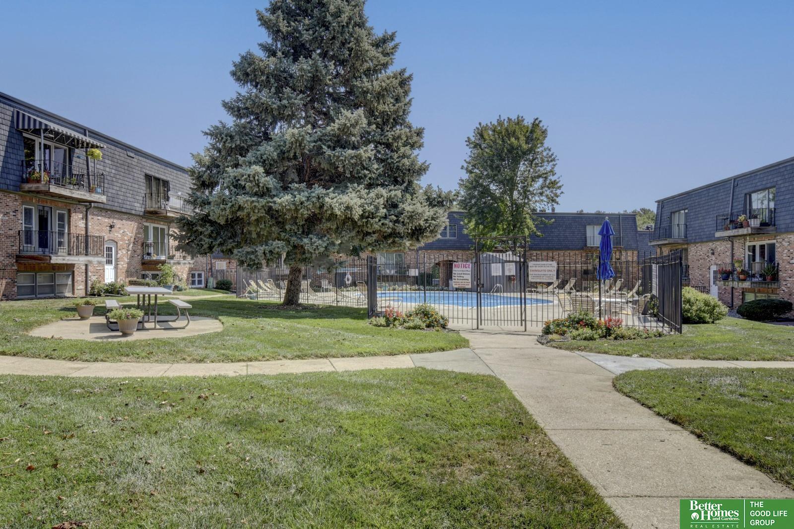 12745 Woodcrest Plaza # 115 Unit: 3-115
