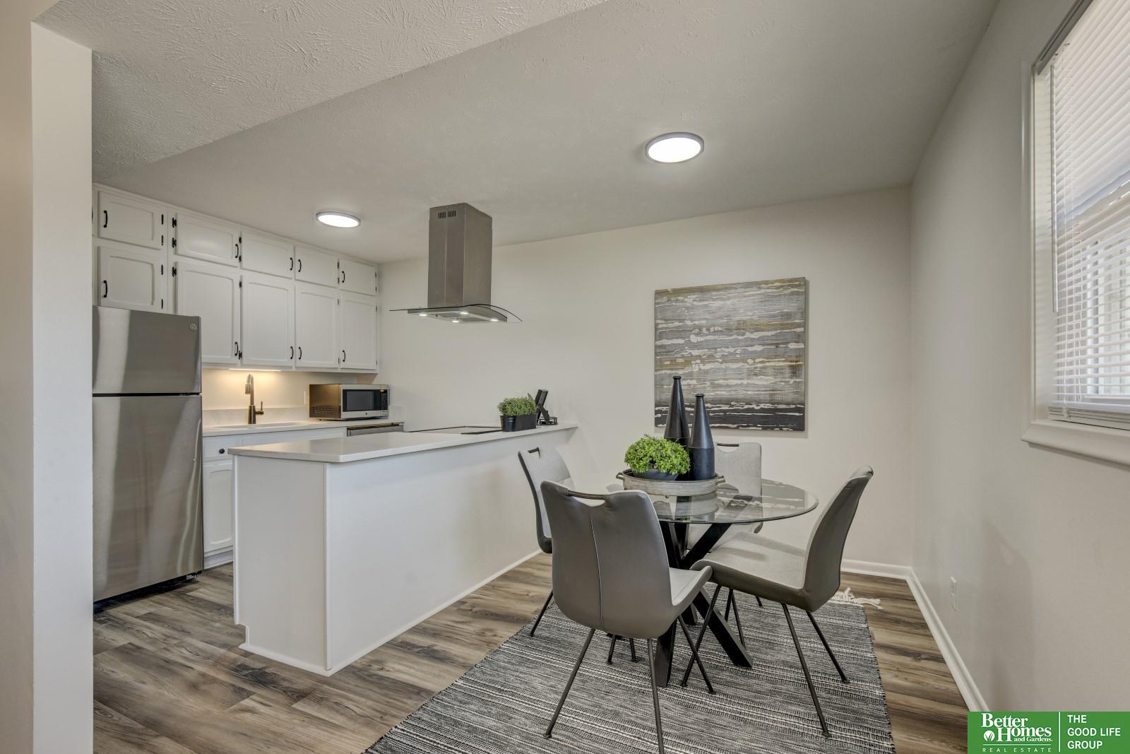 12745 Woodcrest Plaza # 115 Unit: 3-115