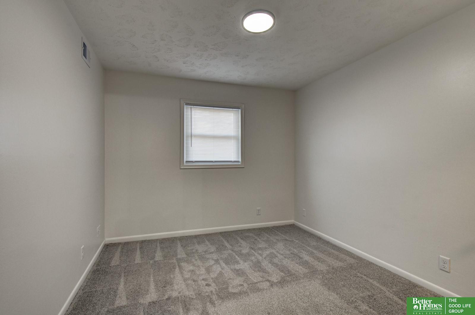 12745 Woodcrest Plaza # 115 Unit: 3-115