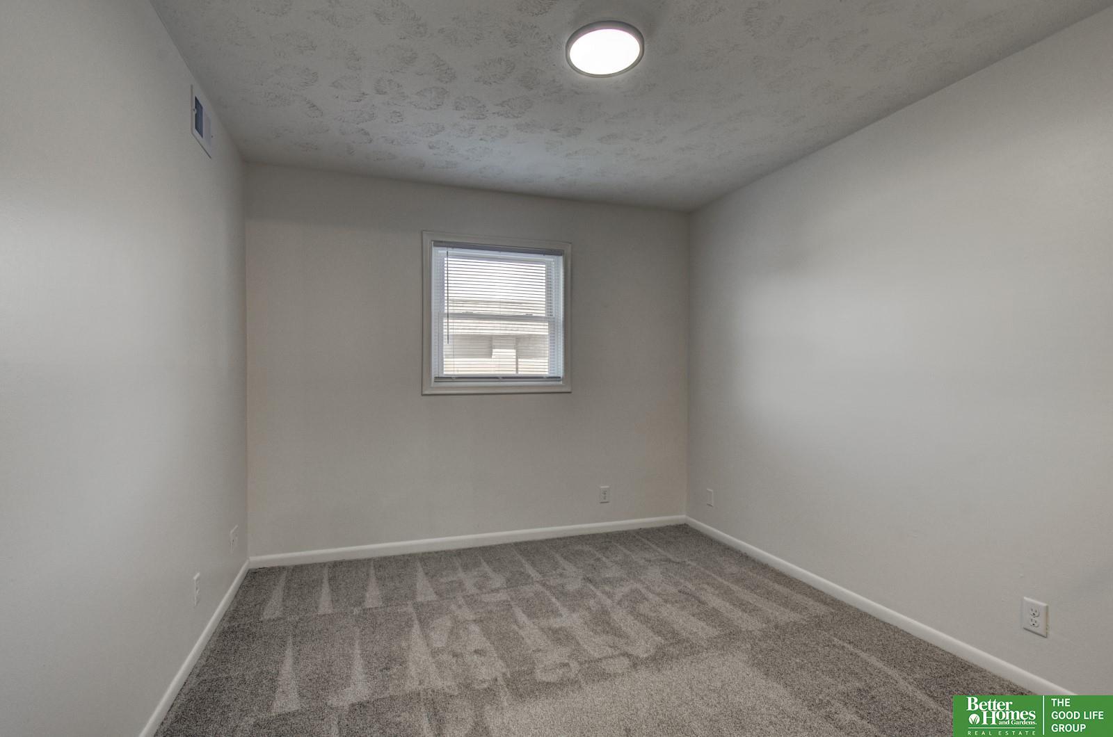 12745 Woodcrest Plaza # 115 Unit: 3-115
