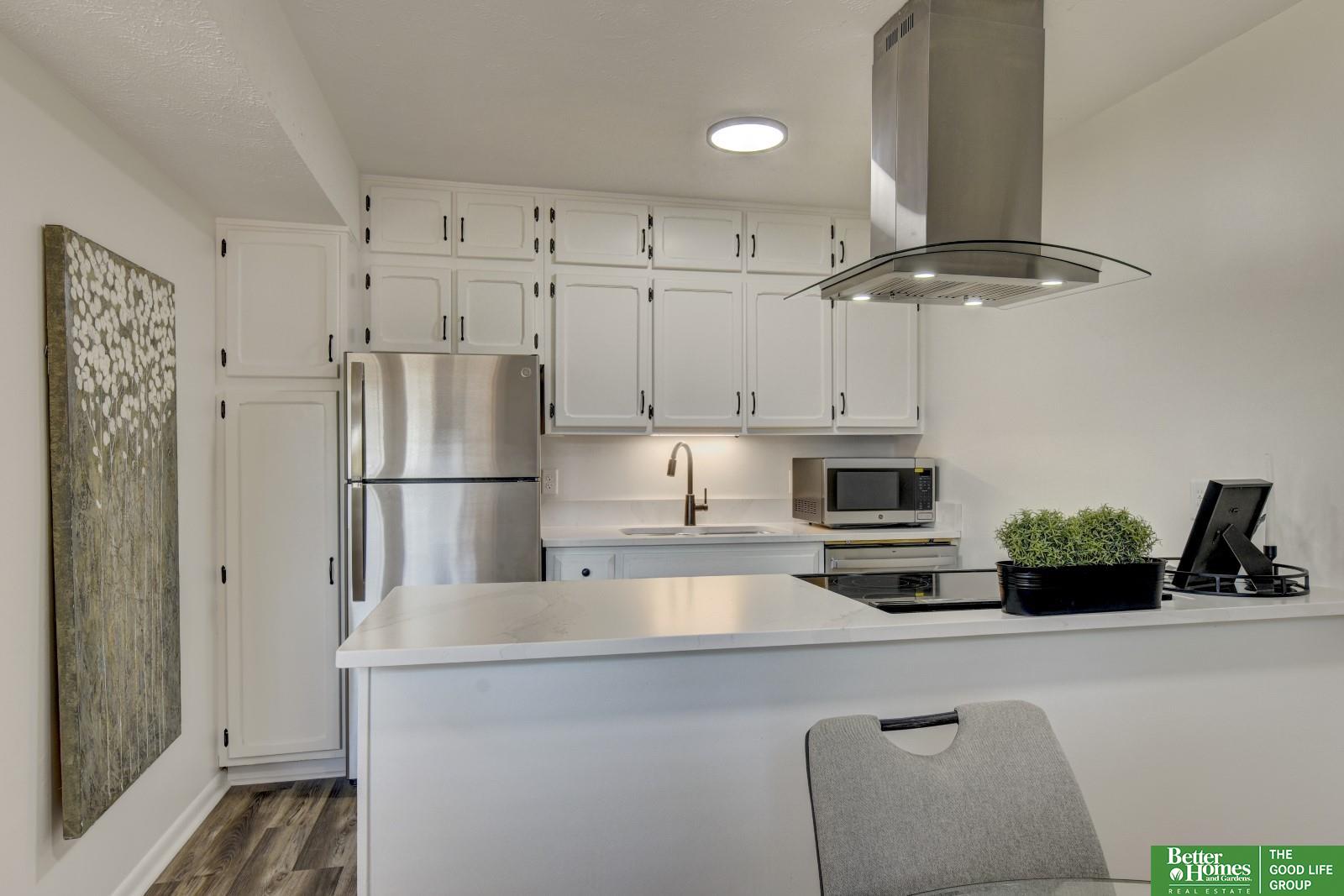 12745 Woodcrest Plaza # 115 Unit: 3-115