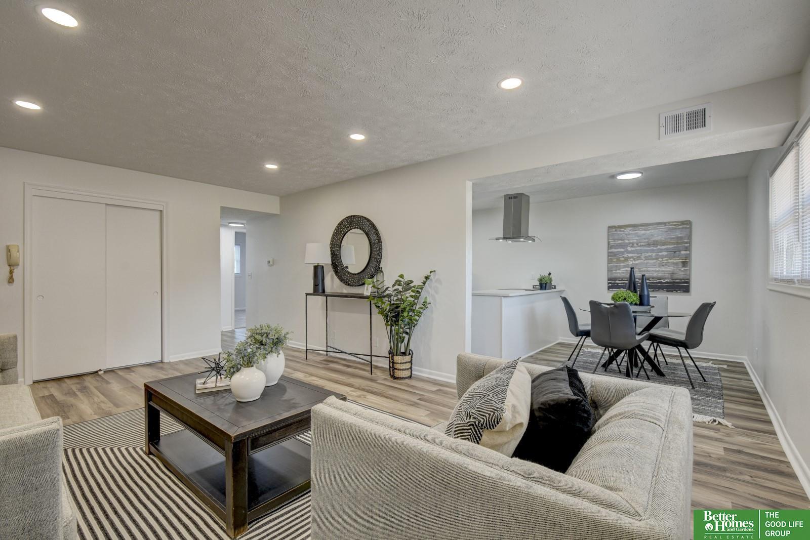 12745 Woodcrest Plaza # 115 Unit: 3-115