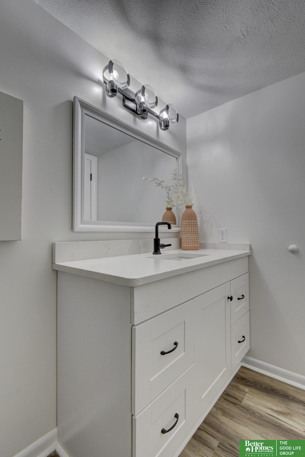12745 Woodcrest Plaza # 115 Unit: 3-115