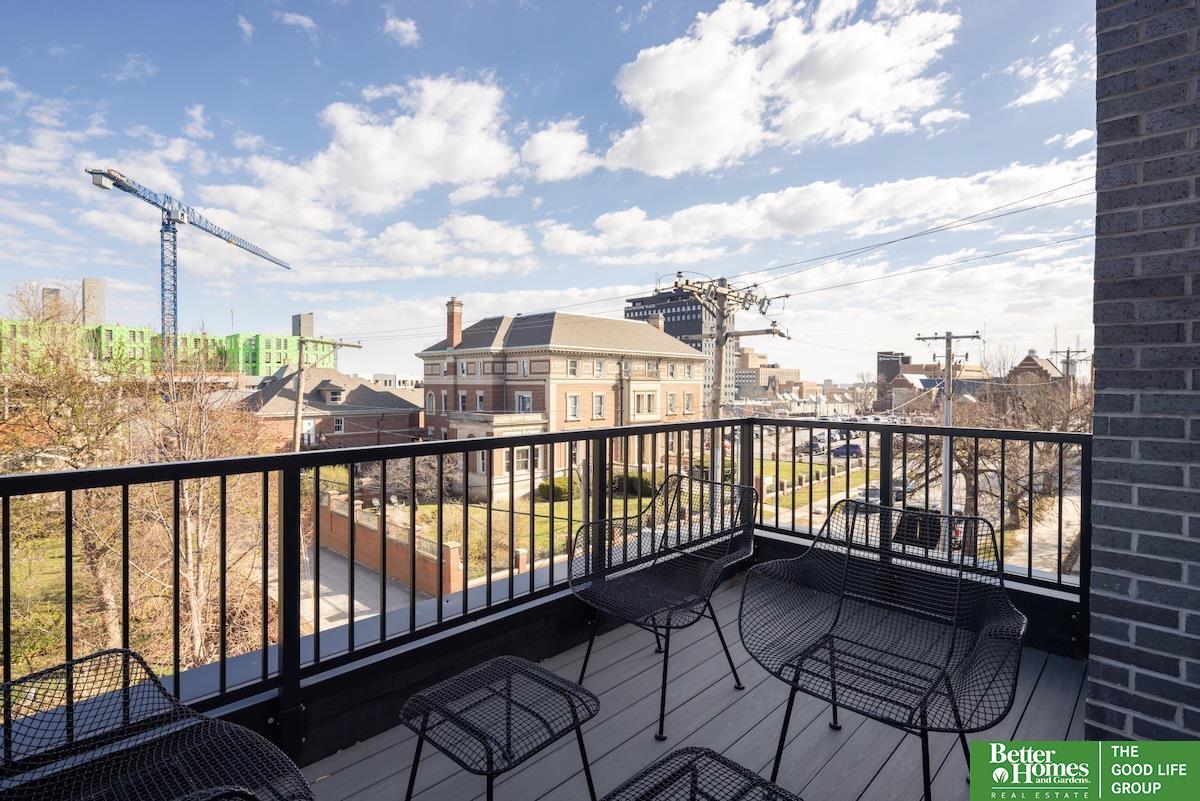 3751 Dewey Street