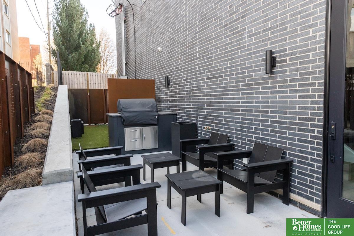 3751 Dewey Street