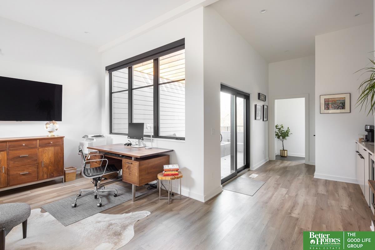 3751 Dewey Street