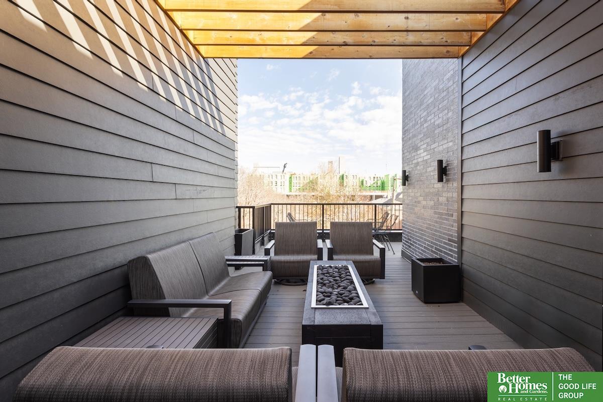 3751 Dewey Street