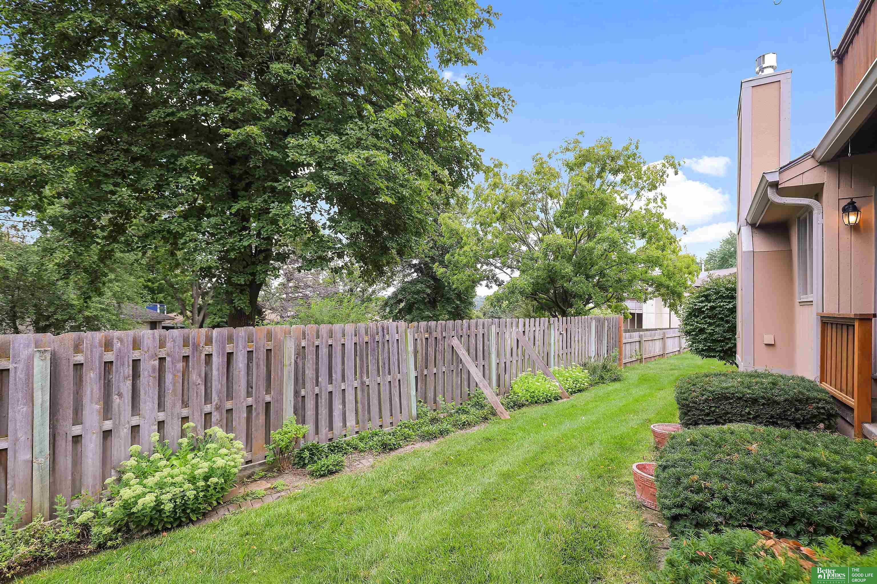 5005 S 149th Court
