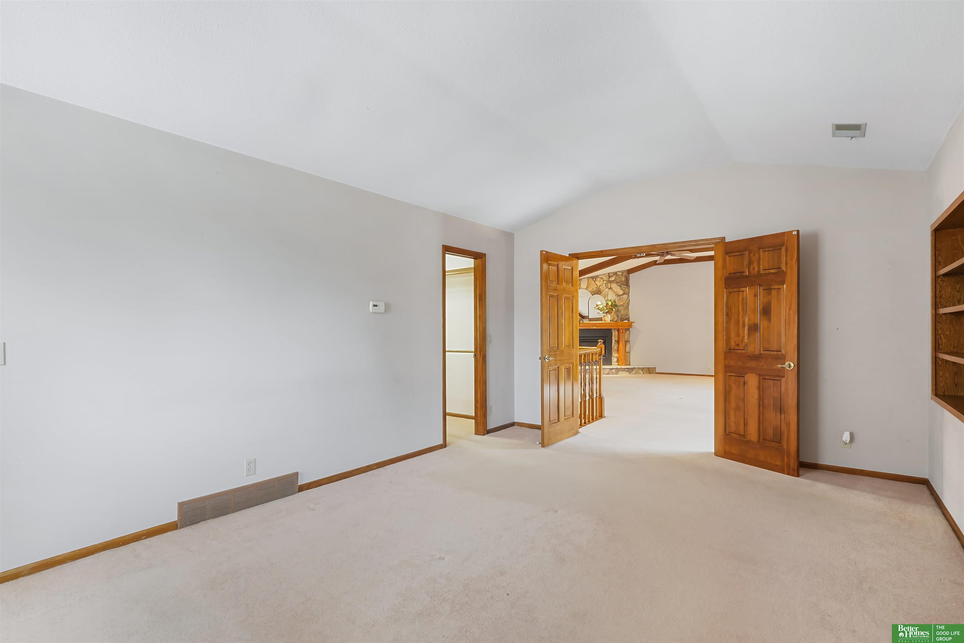 5005 S 149th Court