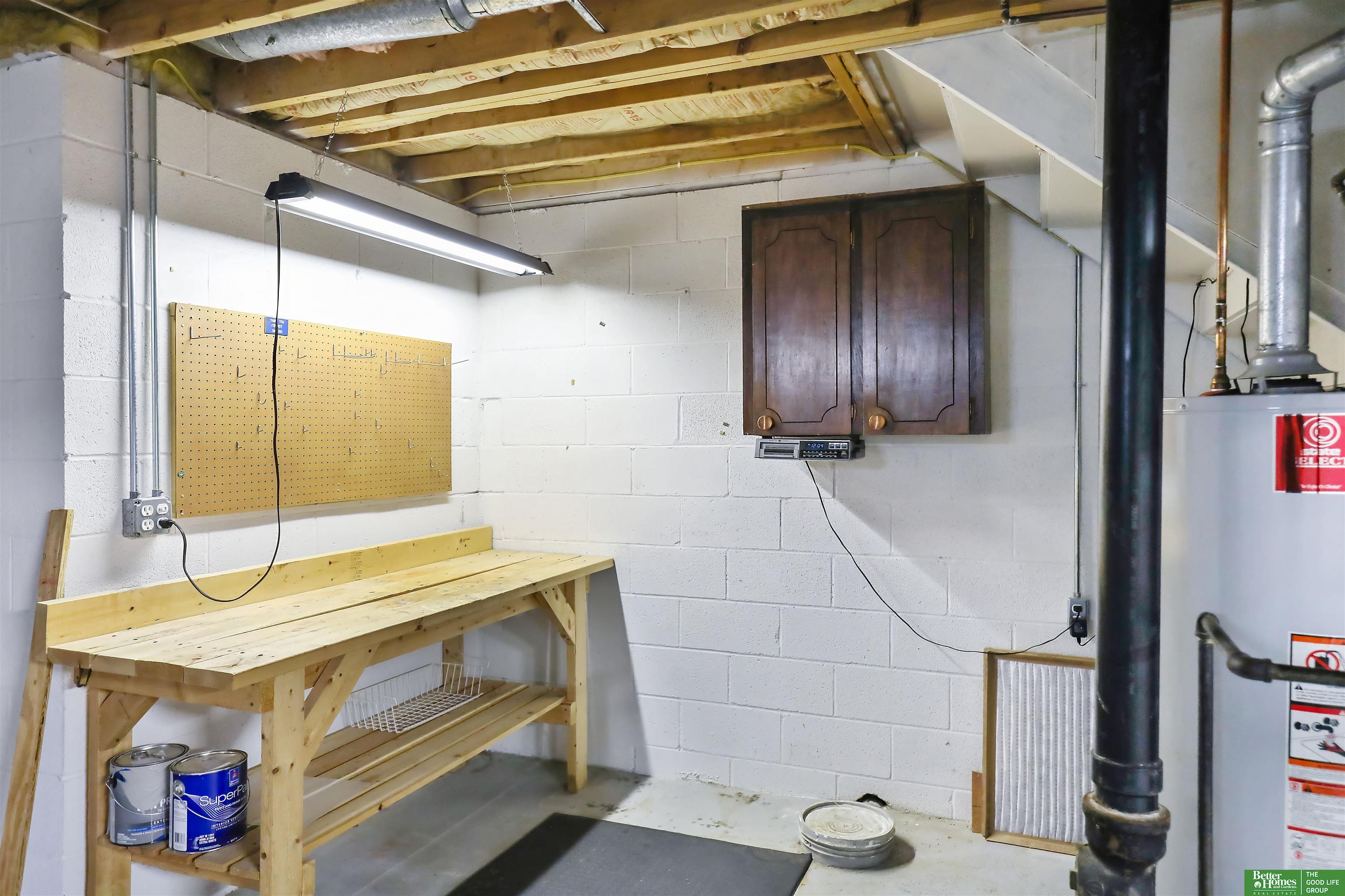 5005 S 149th Court