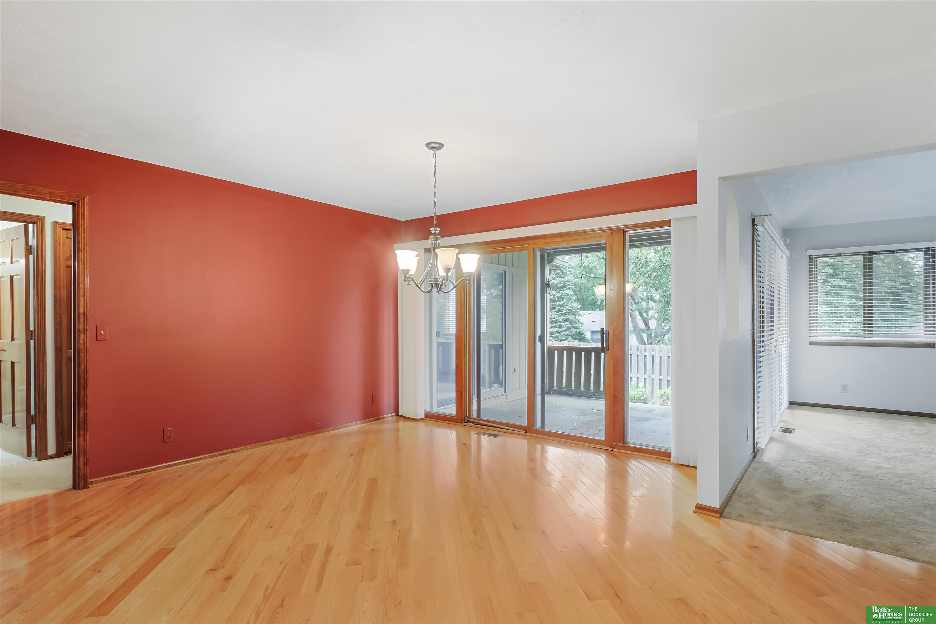 5005 S 149th Court