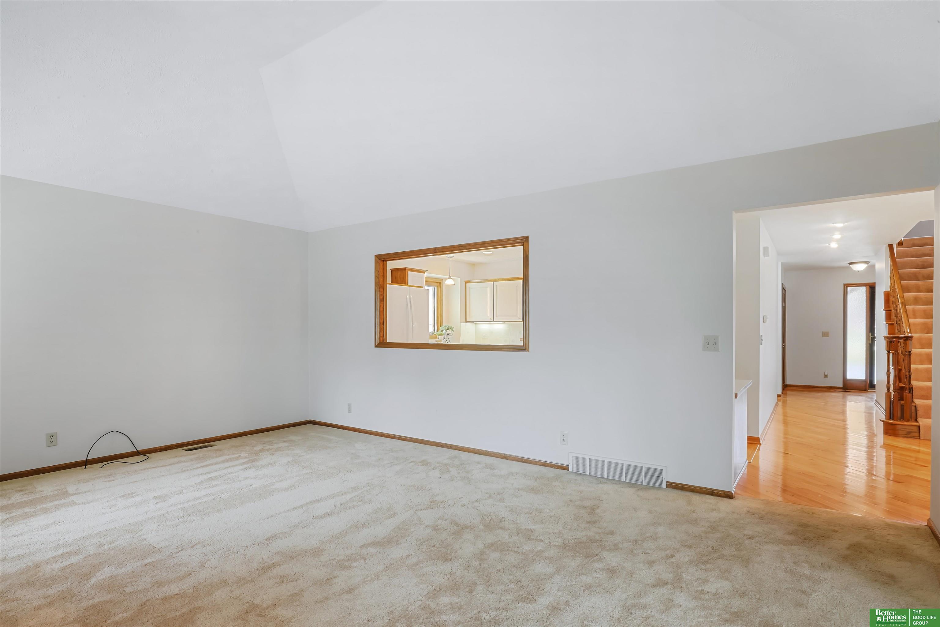 5005 S 149th Court