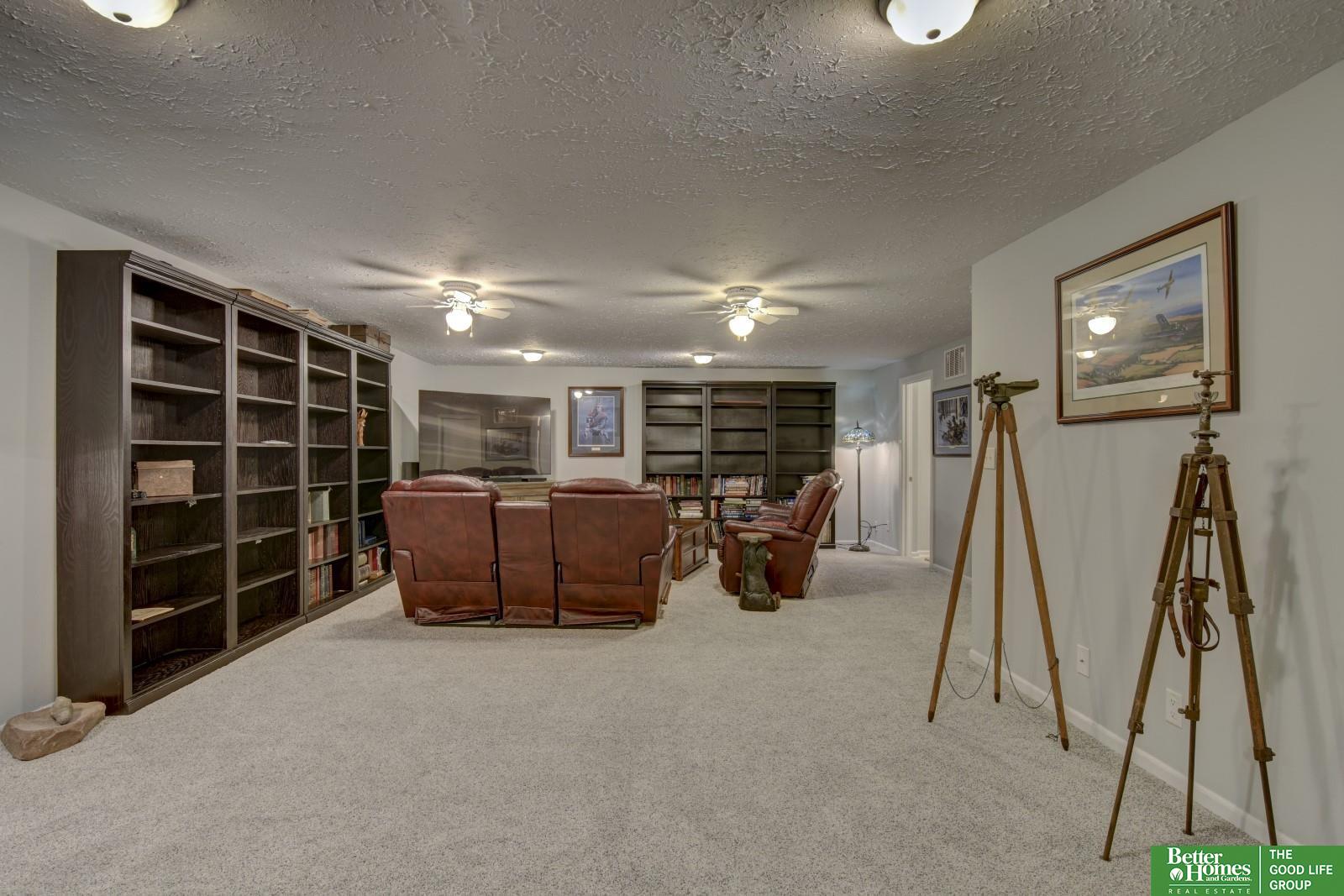 19307 Holmes Street