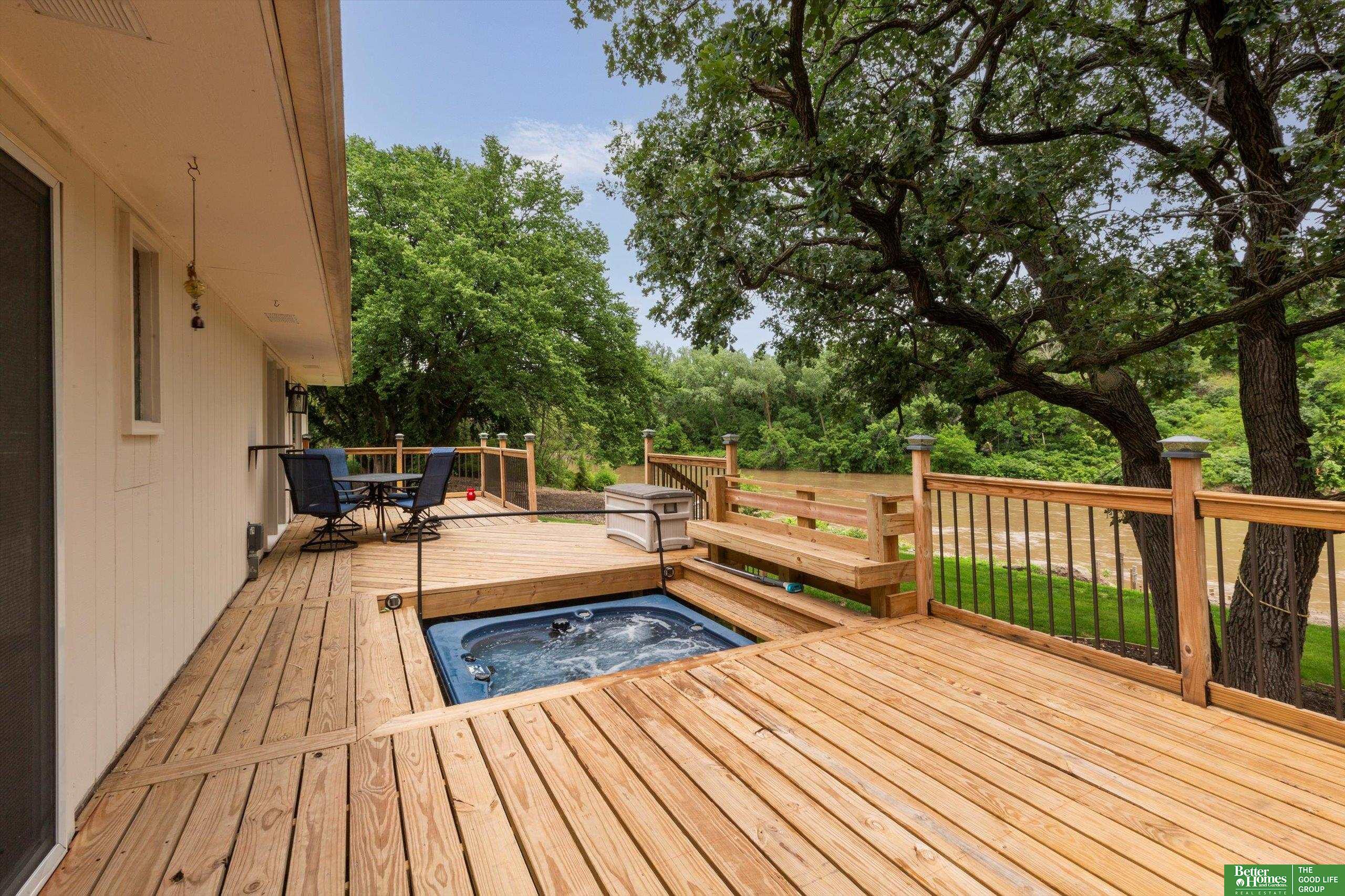255 Riverside Drive