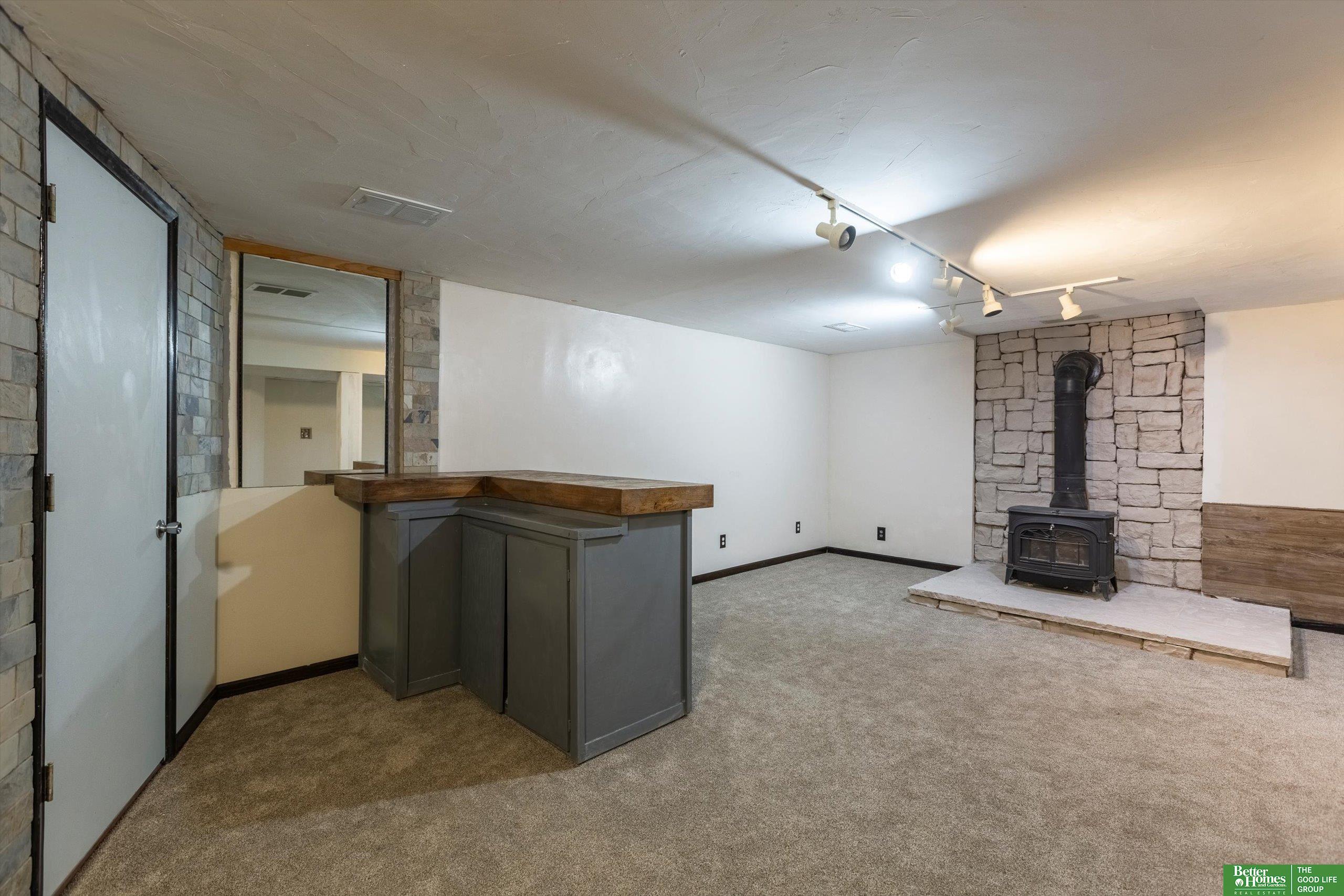 255 Riverside Drive