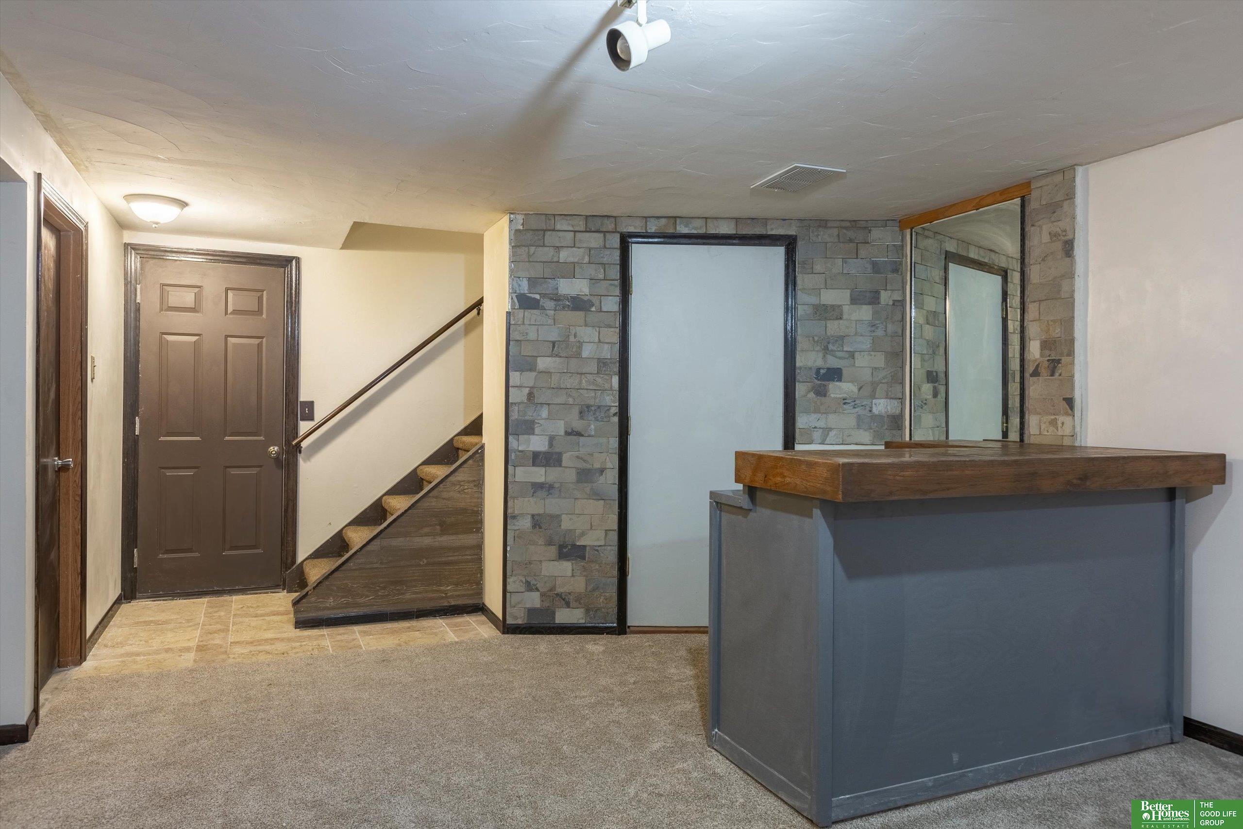 255 Riverside Drive