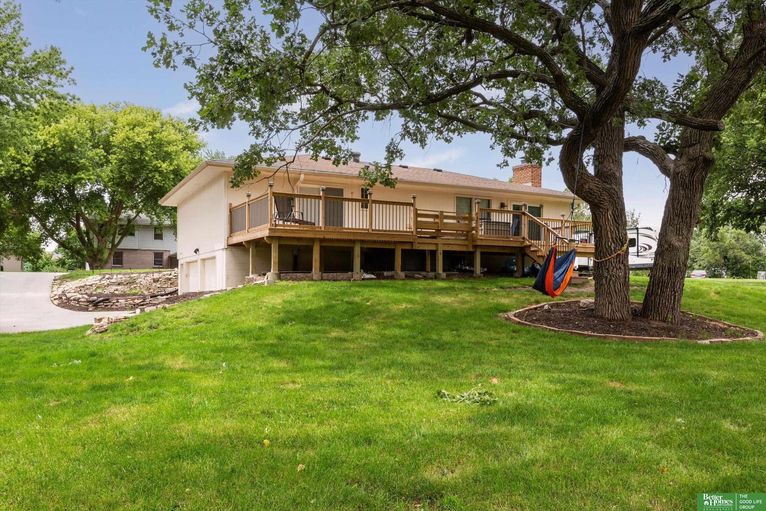 255 Riverside Drive
