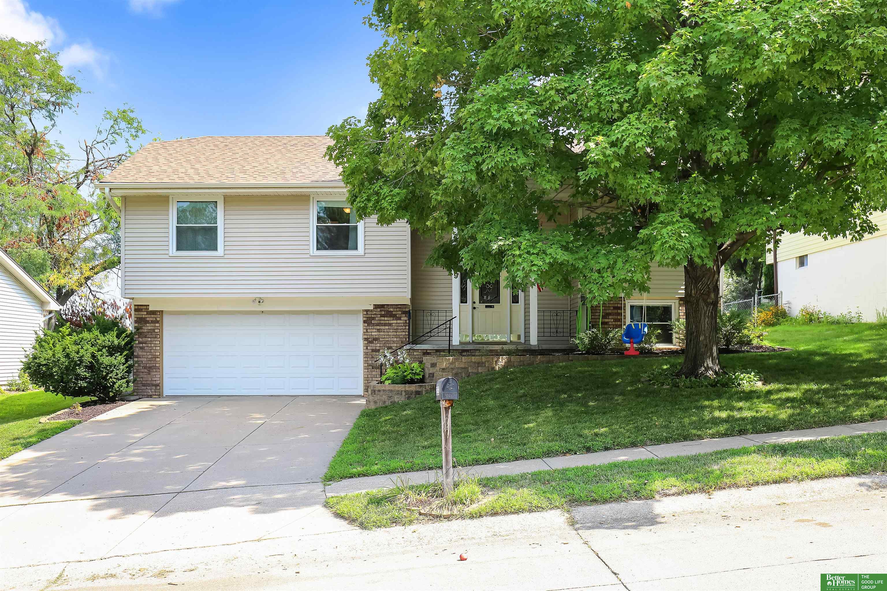 2239 N 127th Circle