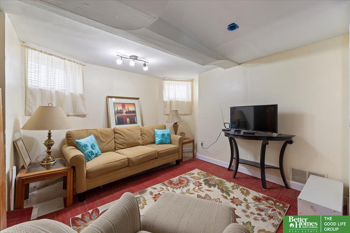 618 N 40th Street