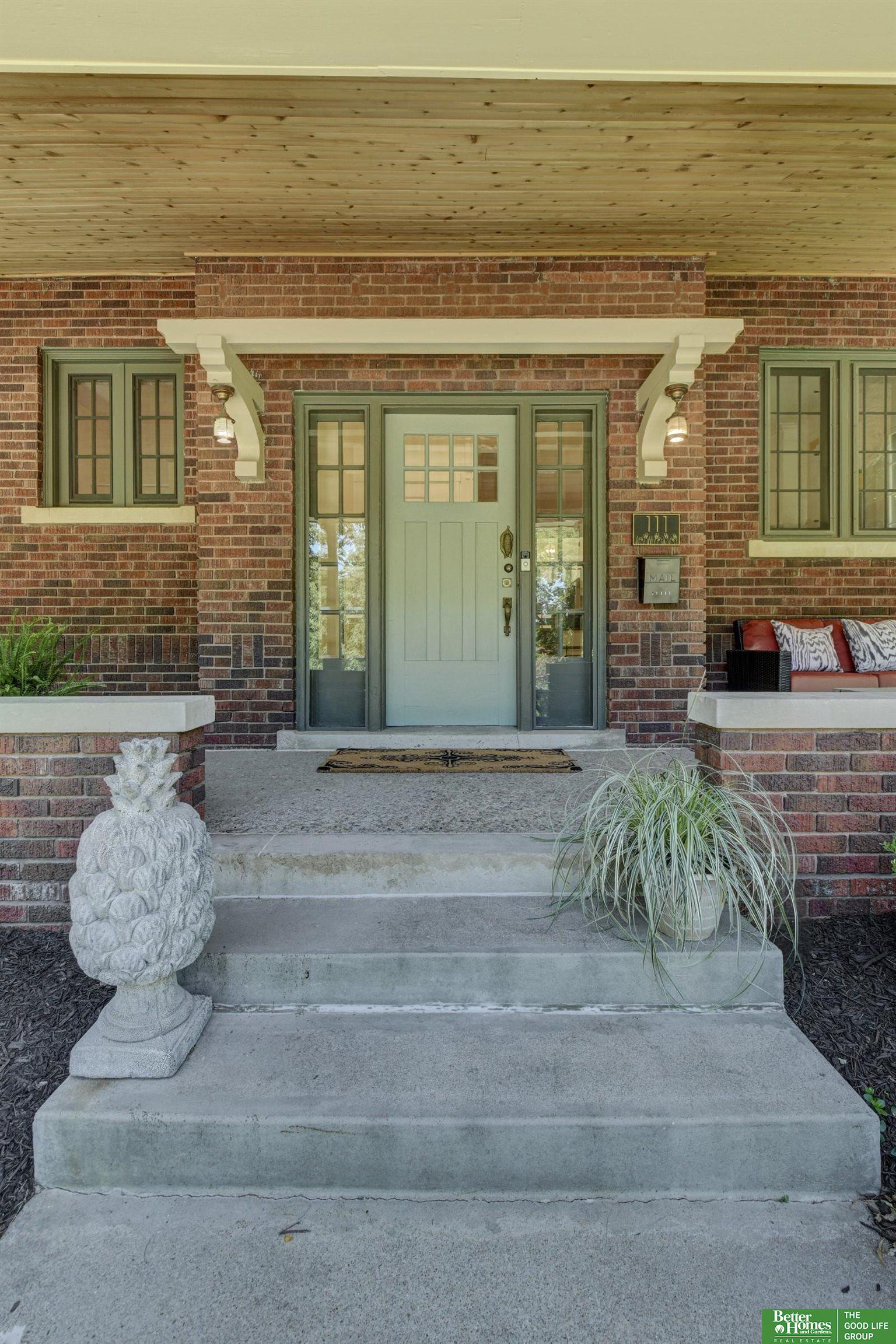 111 N 54 Street