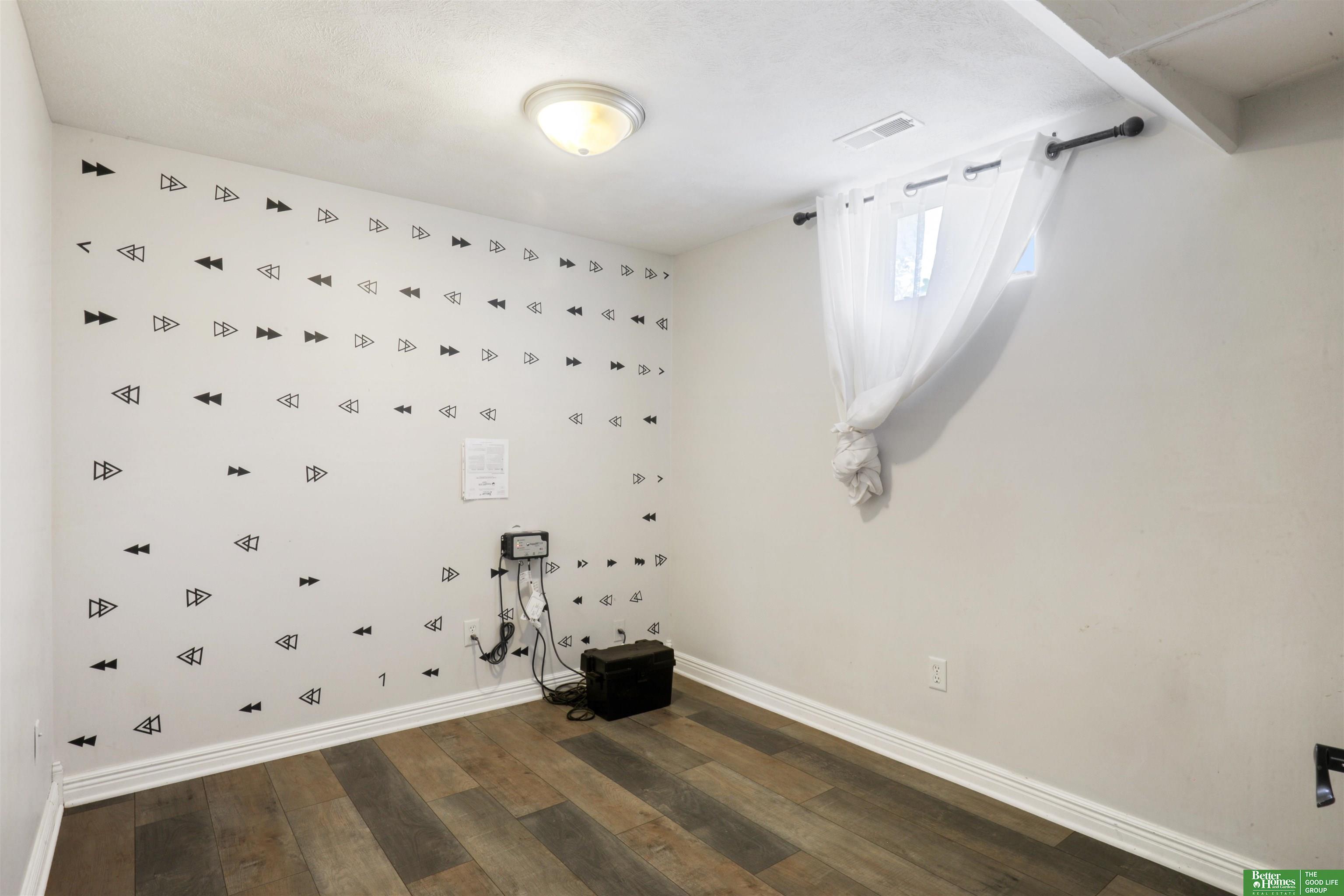 4130 W Huntington Avenue