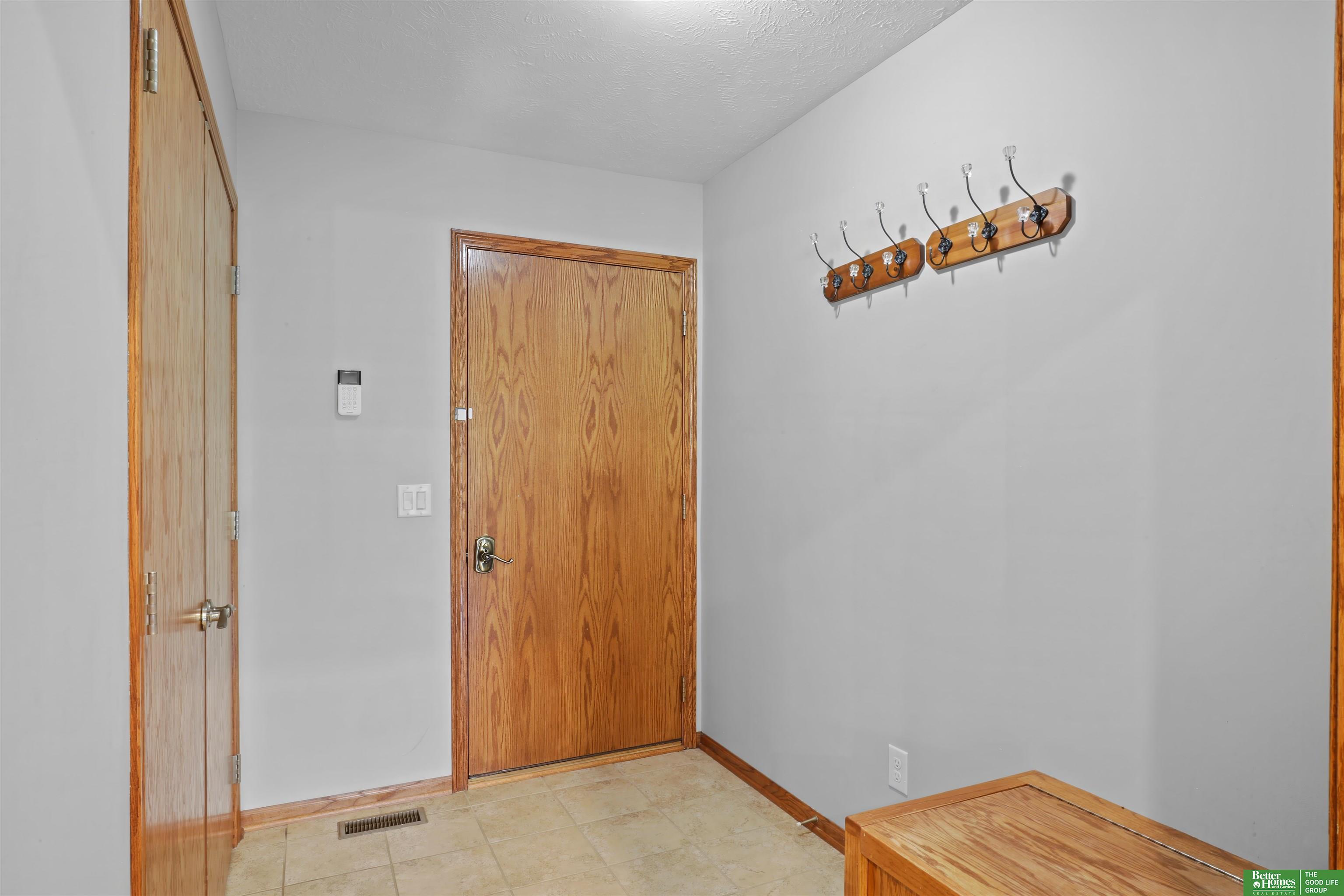10028 S 170 Circle