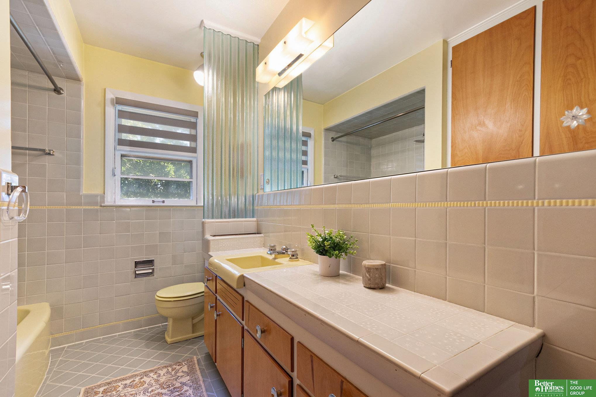 1009 N 63rd Street