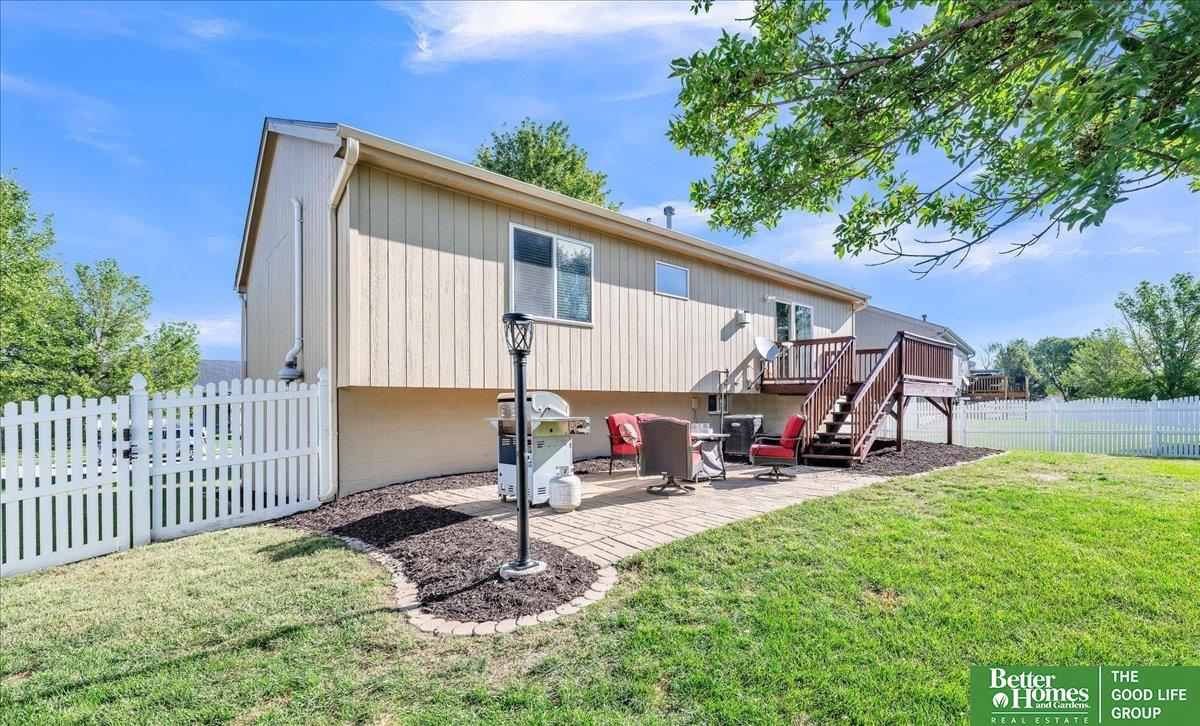 813 Lake Vista Drive