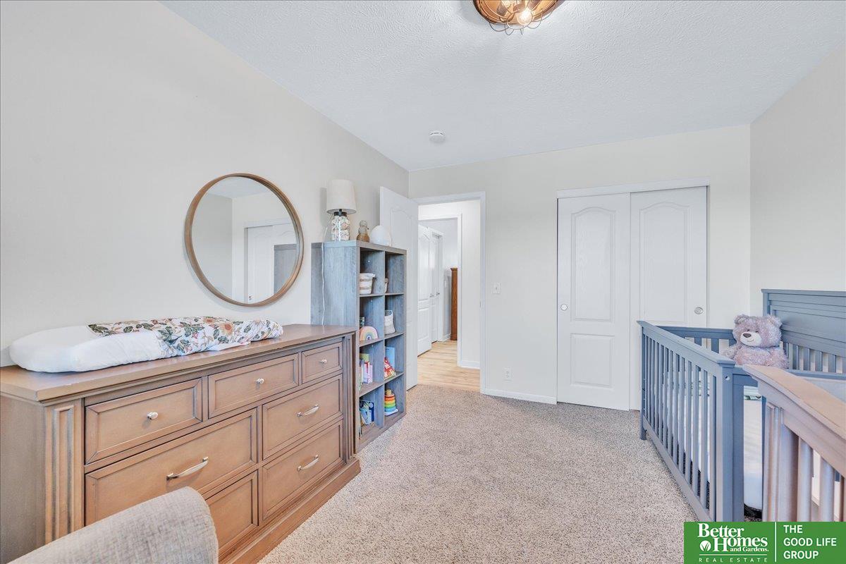 813 Lake Vista Drive