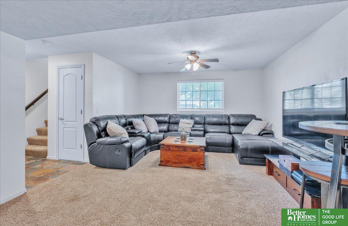 813 Lake Vista Drive