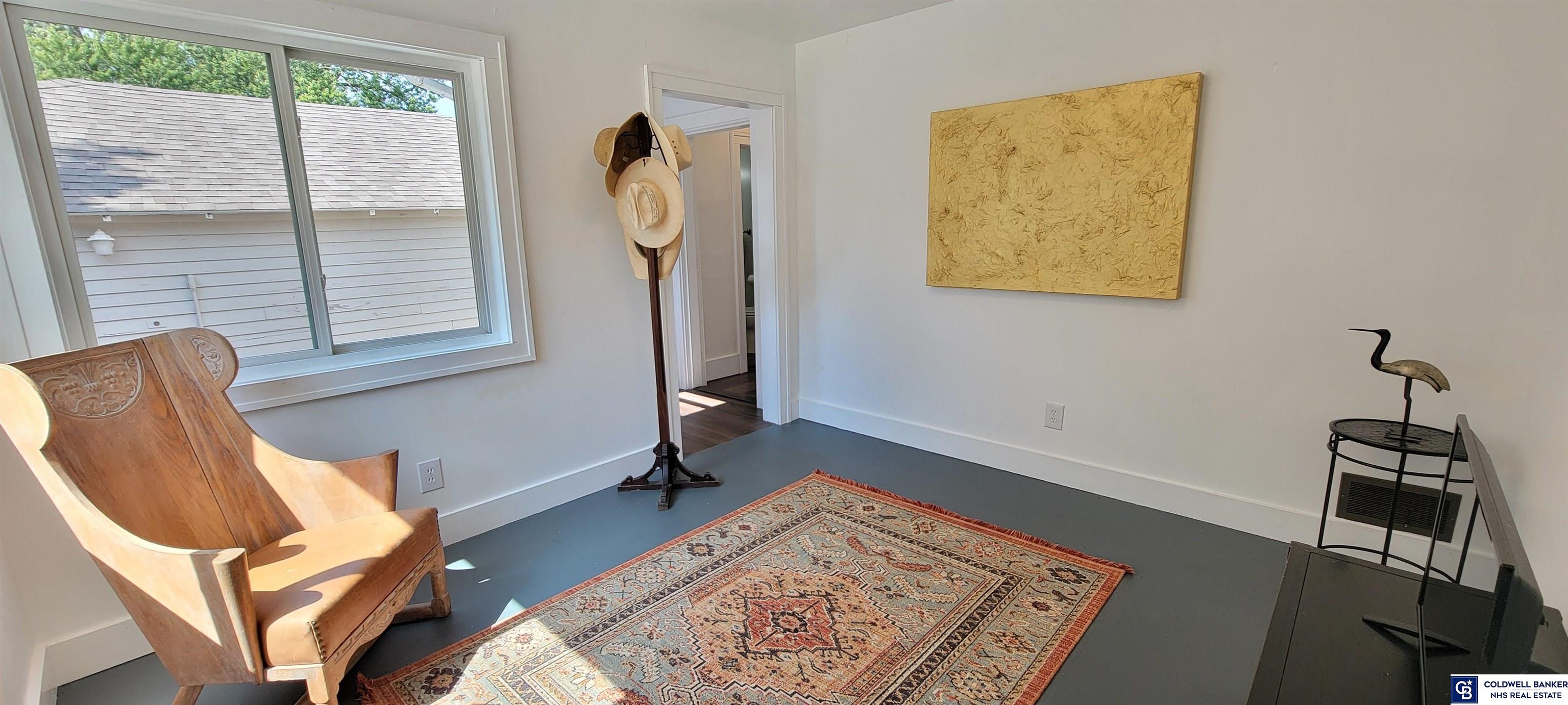 306 S 10th Street
