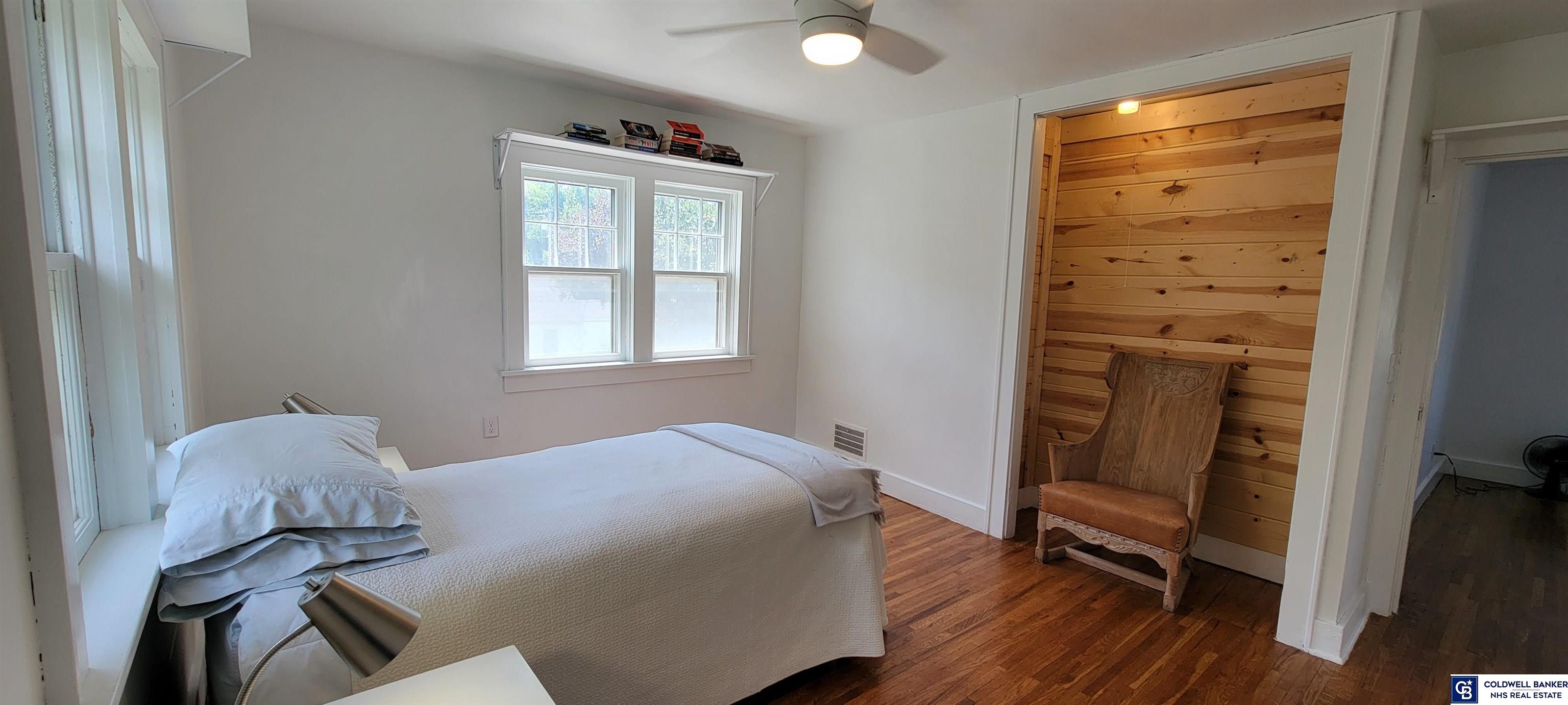 306 S 10th Street
