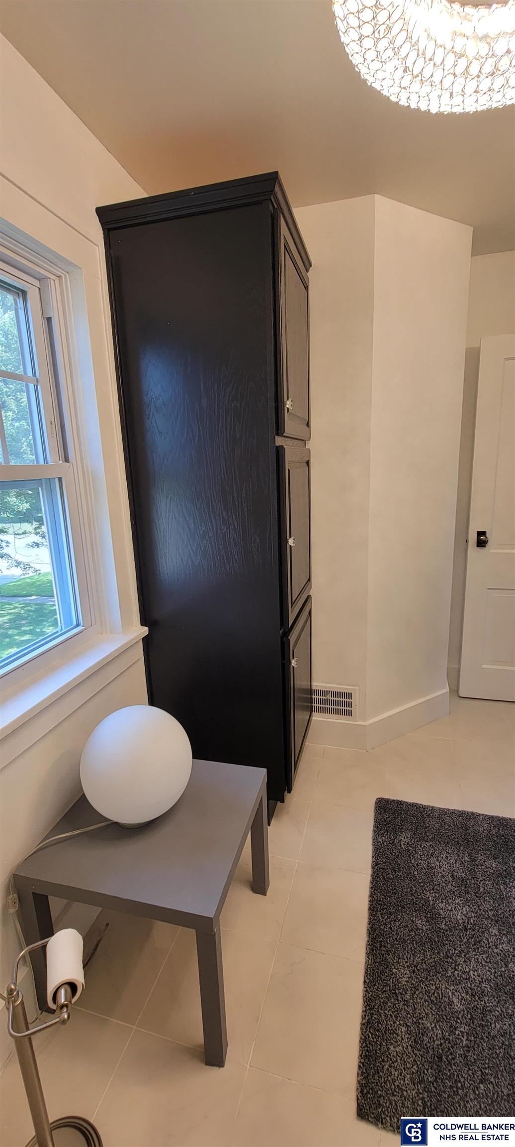 306 S 10th Street