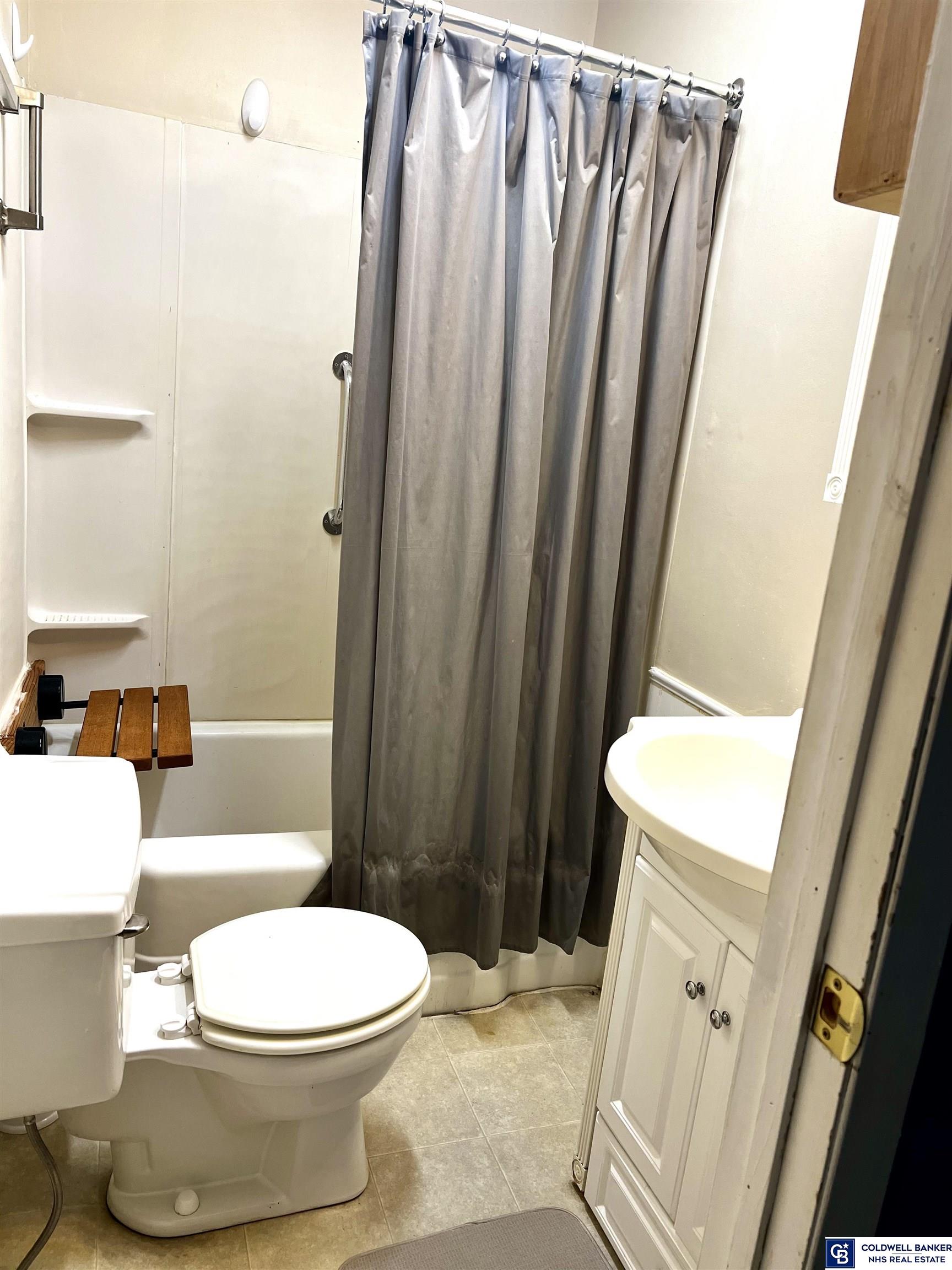 615 W 8th Street