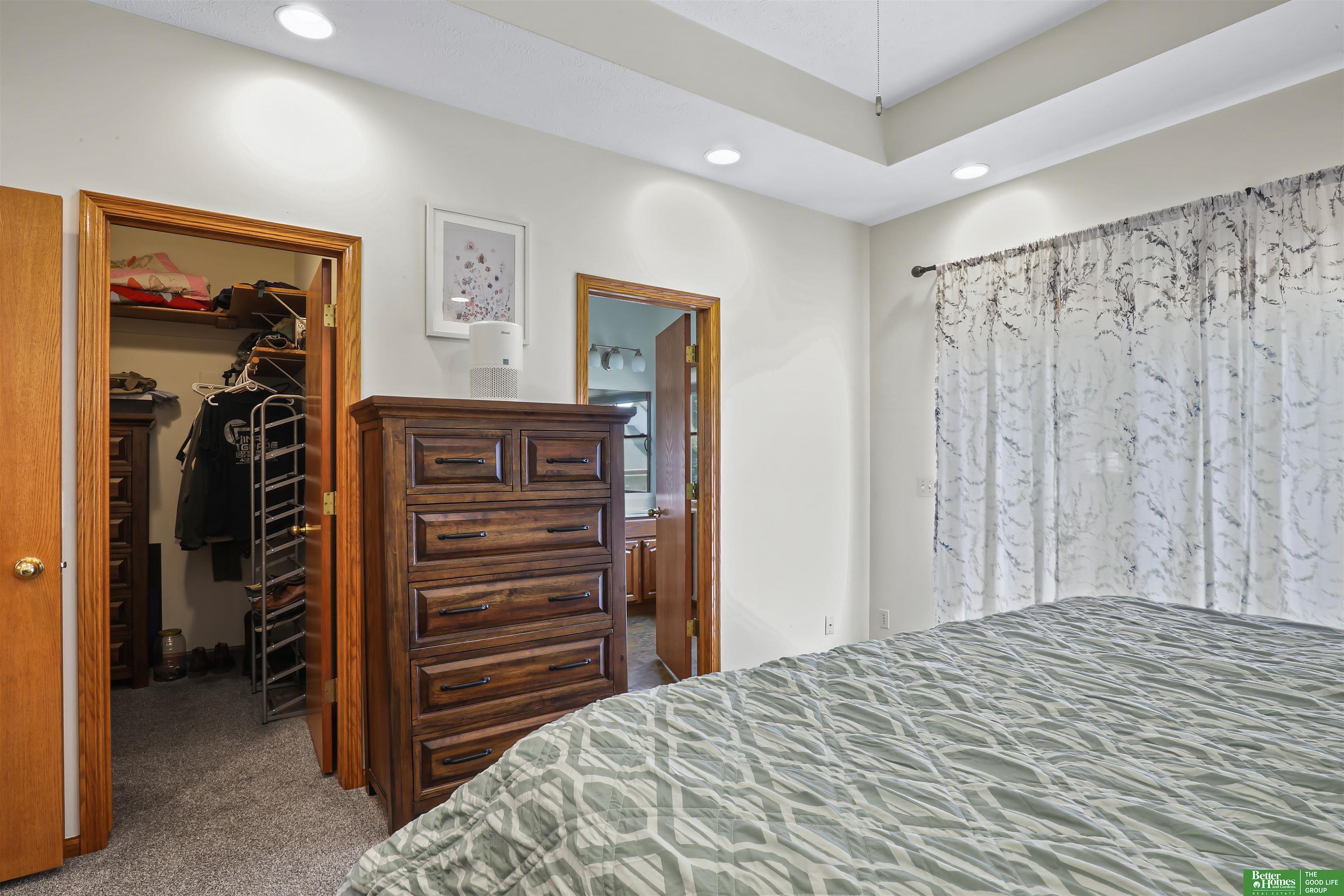 1521 Lake Ridge Drive