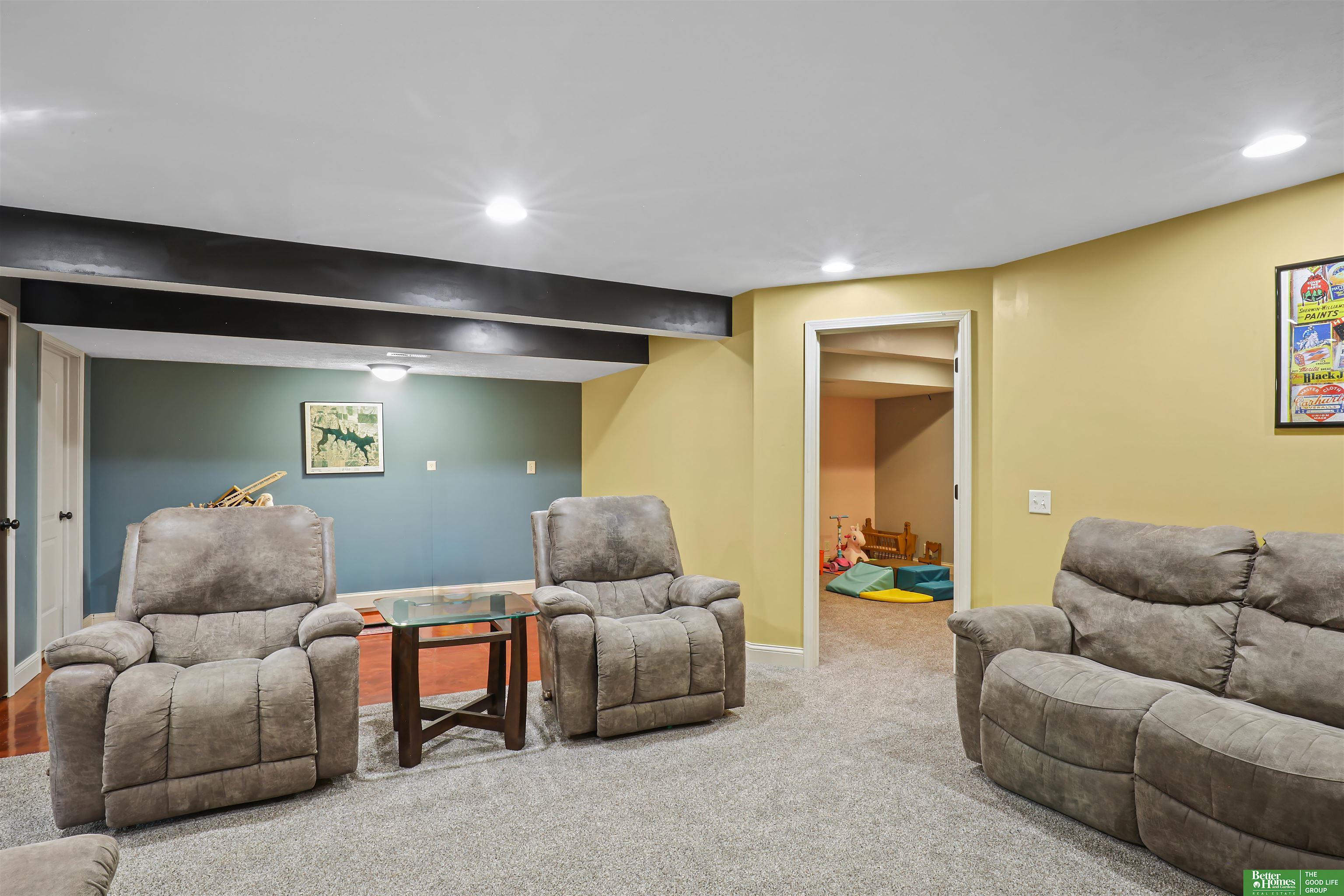 1521 Lake Ridge Drive