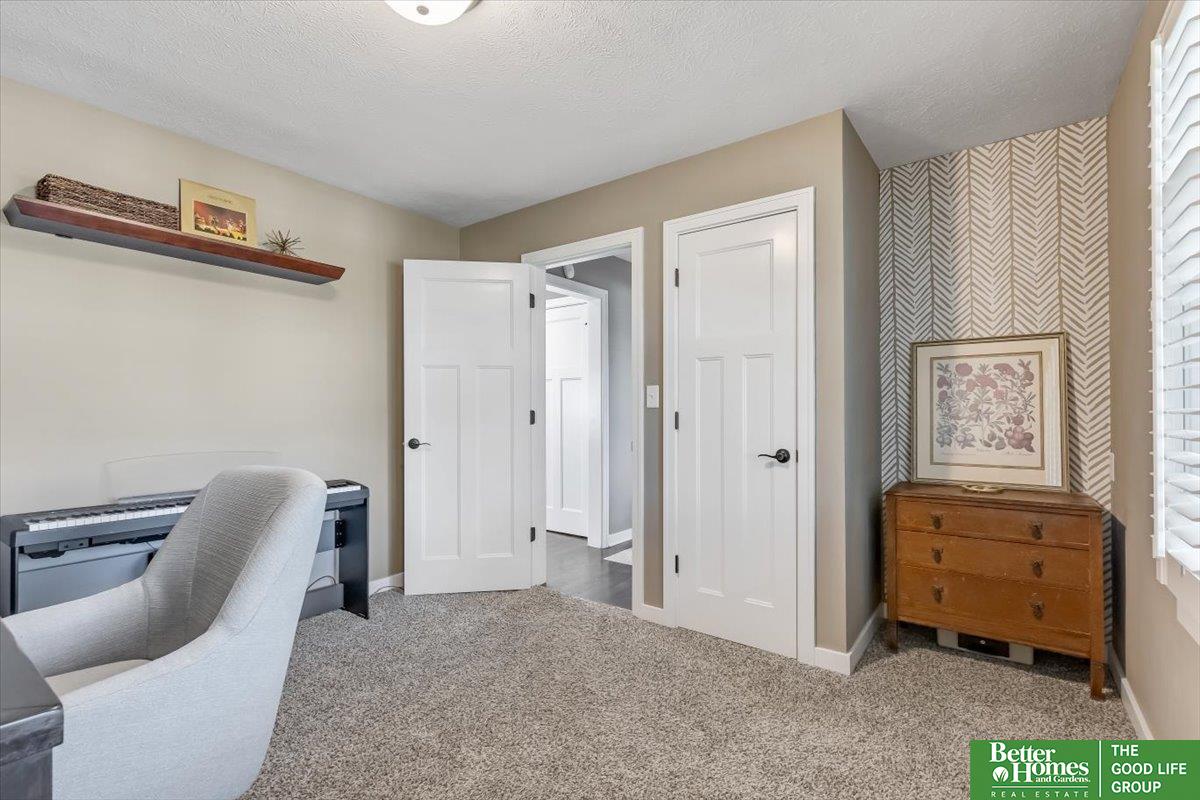 815 S 91st Circle