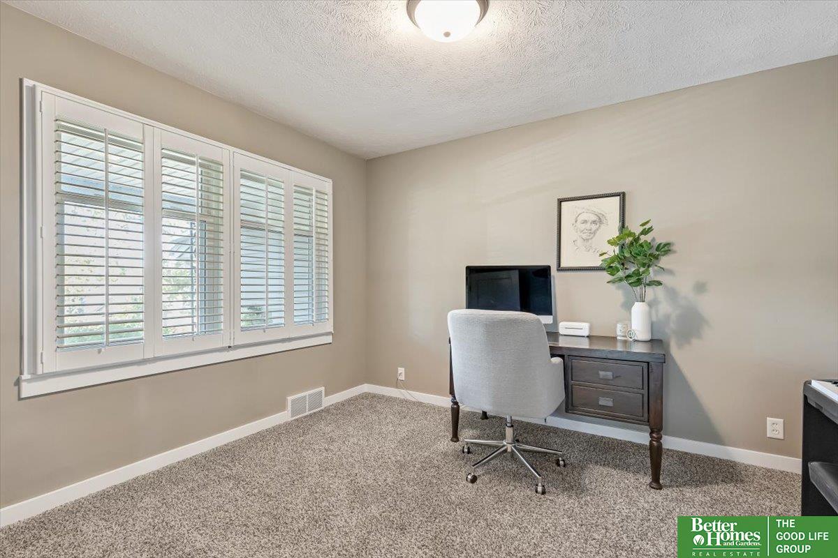 815 S 91st Circle