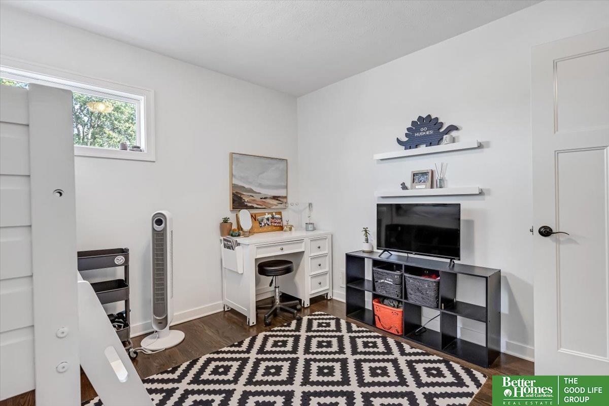 815 S 91st Circle