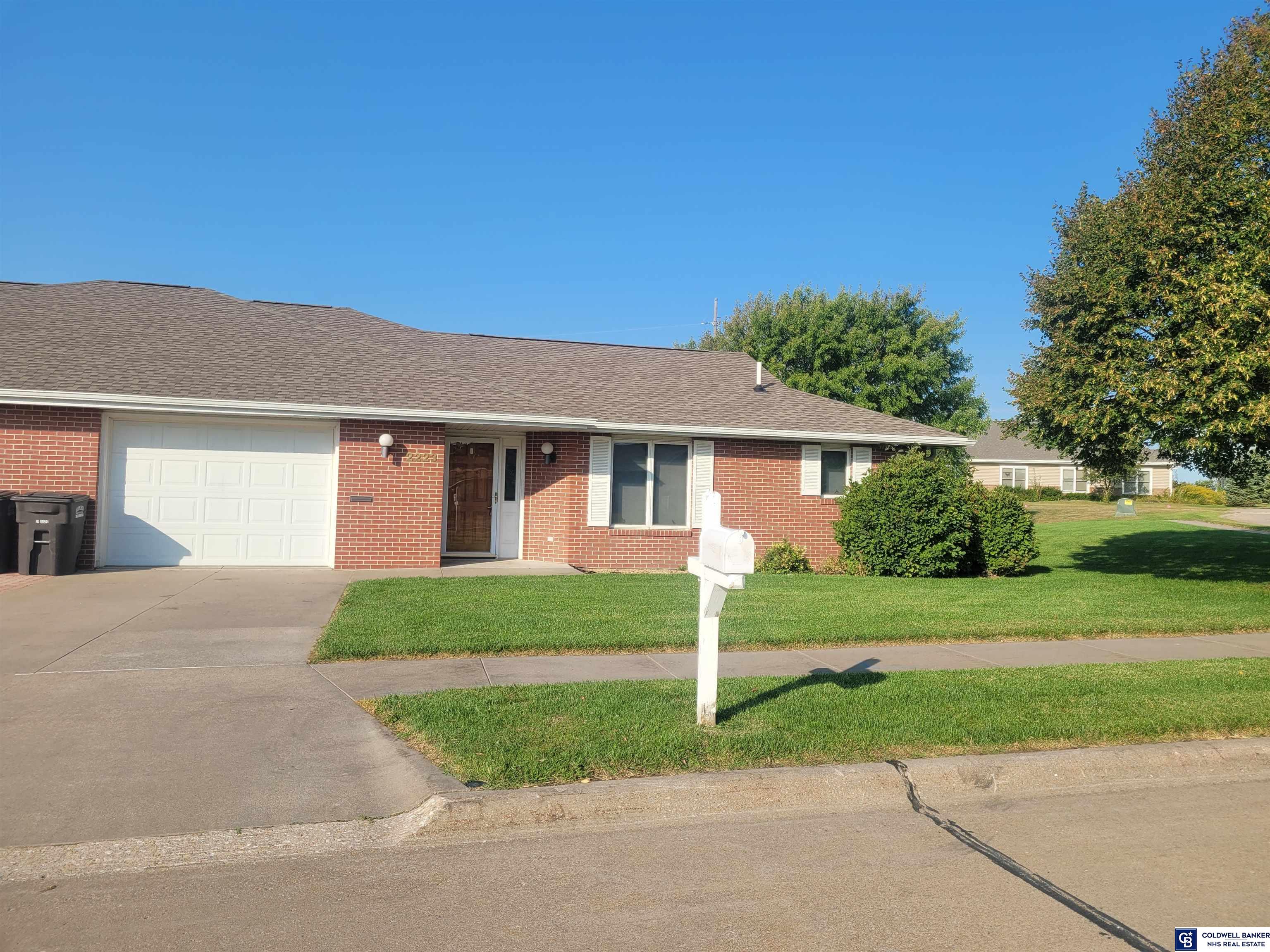 2223 Cardinal Lane